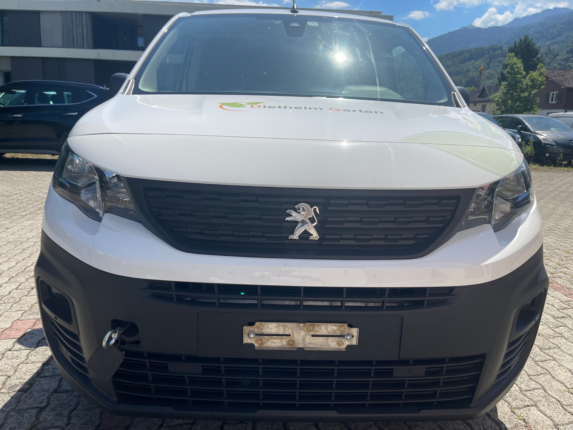 PEUGEOT Partner 1.5 Blue HDi s/s Asphalt Long EAT8 1000kg-image-0