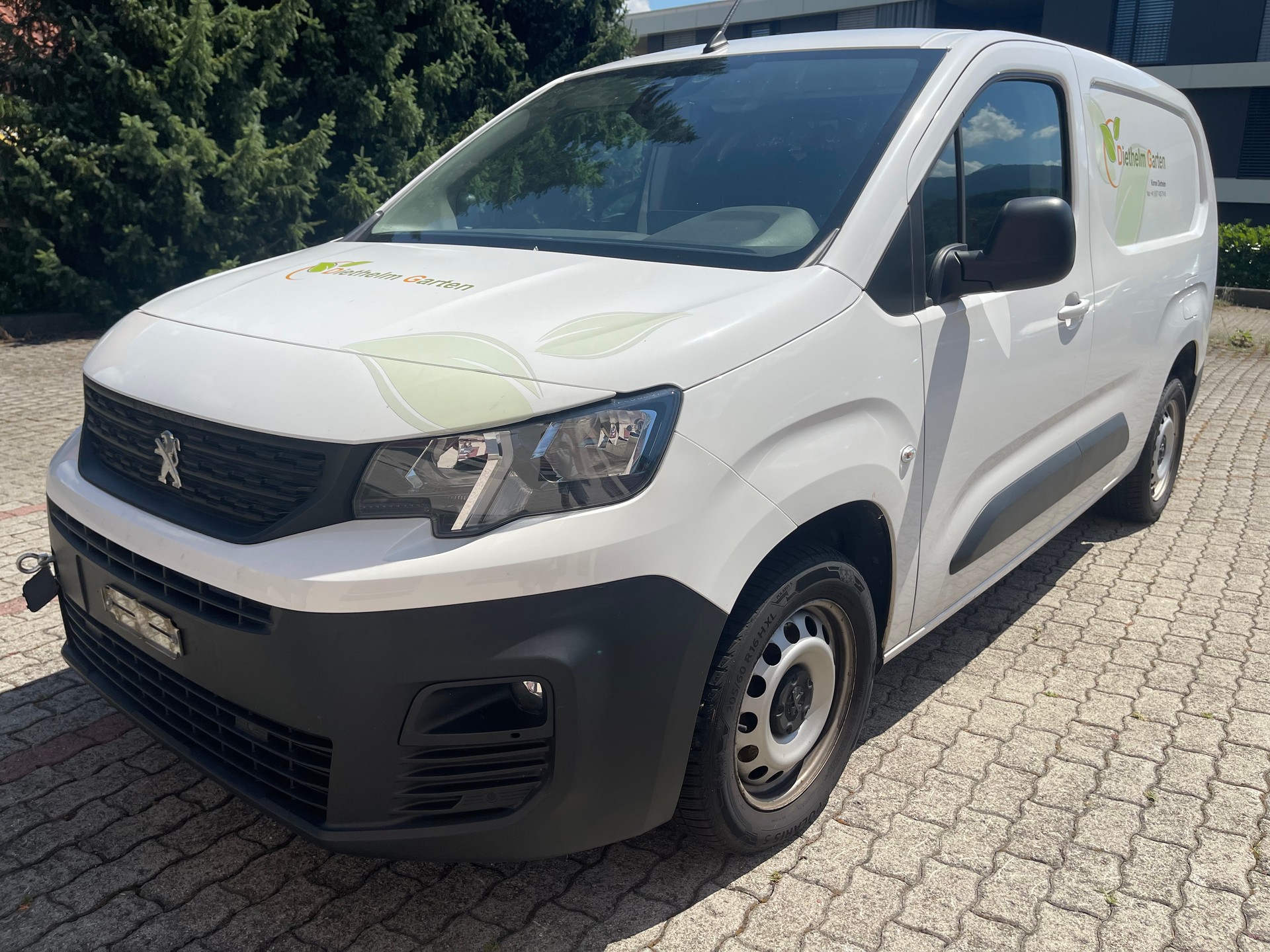PEUGEOT Partner 1.5 Blue HDi s/s Asphalt Long EAT8 1000kg-image-1