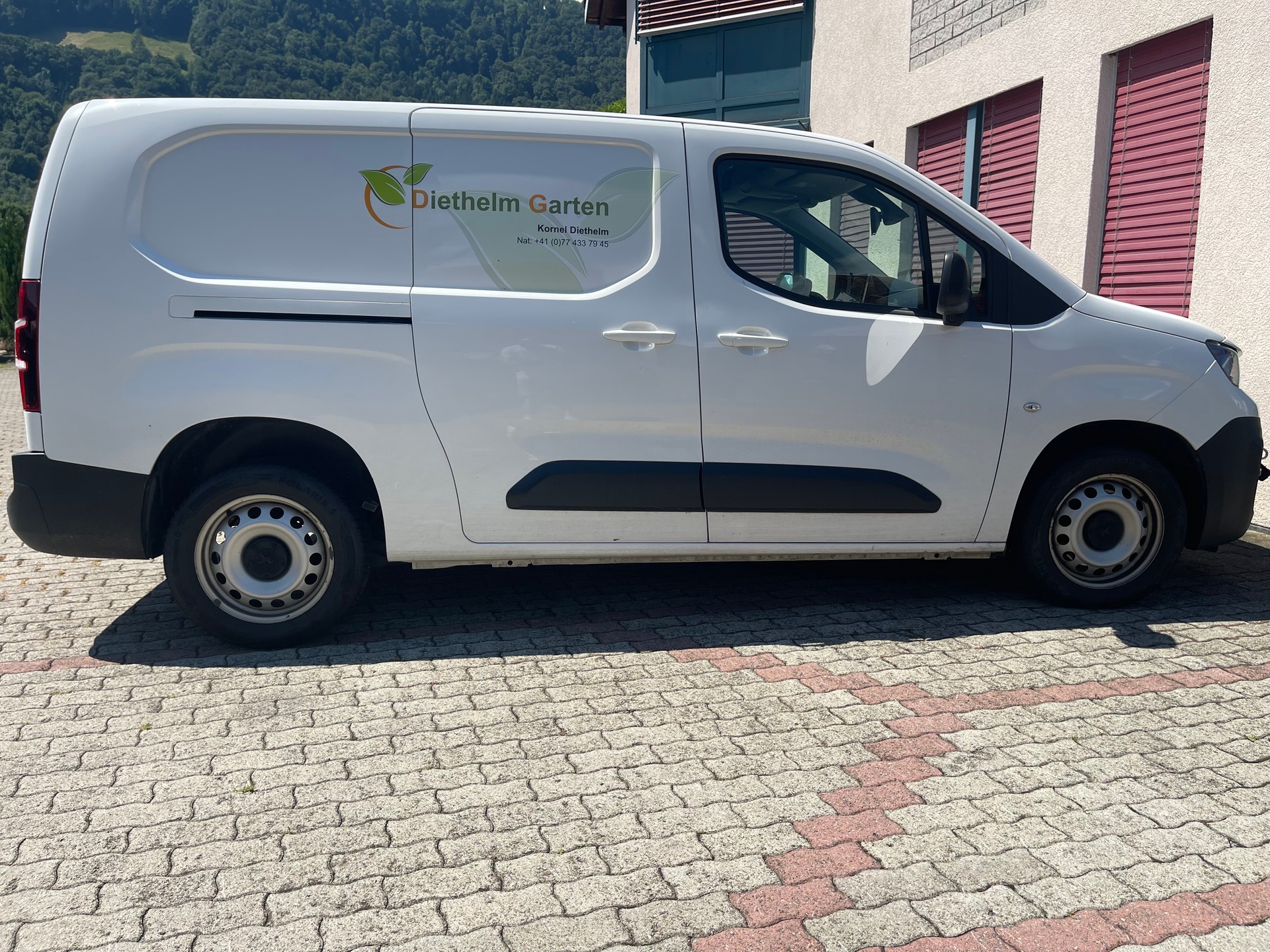 PEUGEOT Partner 1.5 Blue HDi s/s Asphalt Long EAT8 1000kg-image-6
