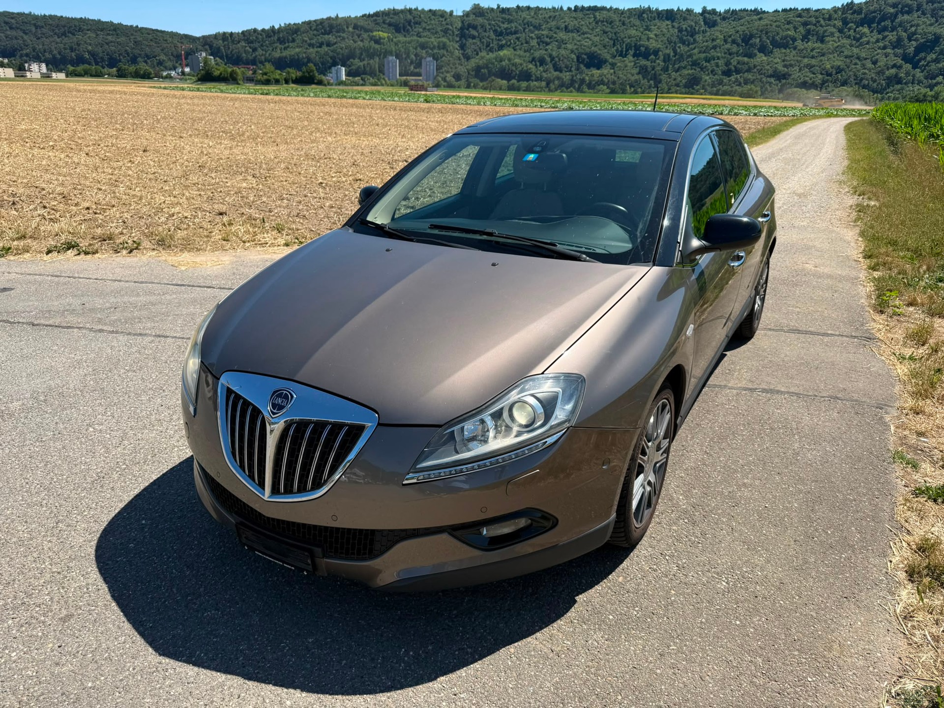 LANCIA Delta 1.9 16V D-Multijet TT Executive-image-0