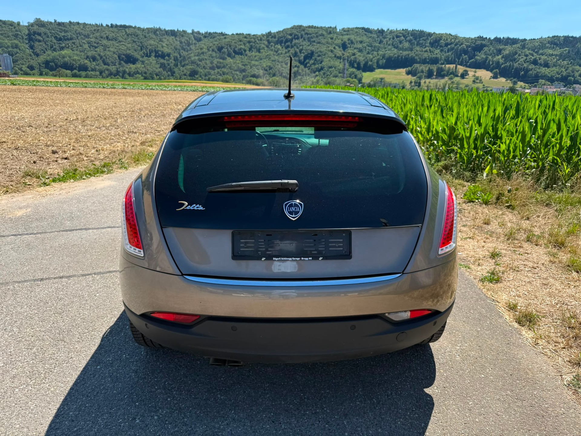 LANCIA Delta 1.9 16V D-Multijet TT Executive-image-3