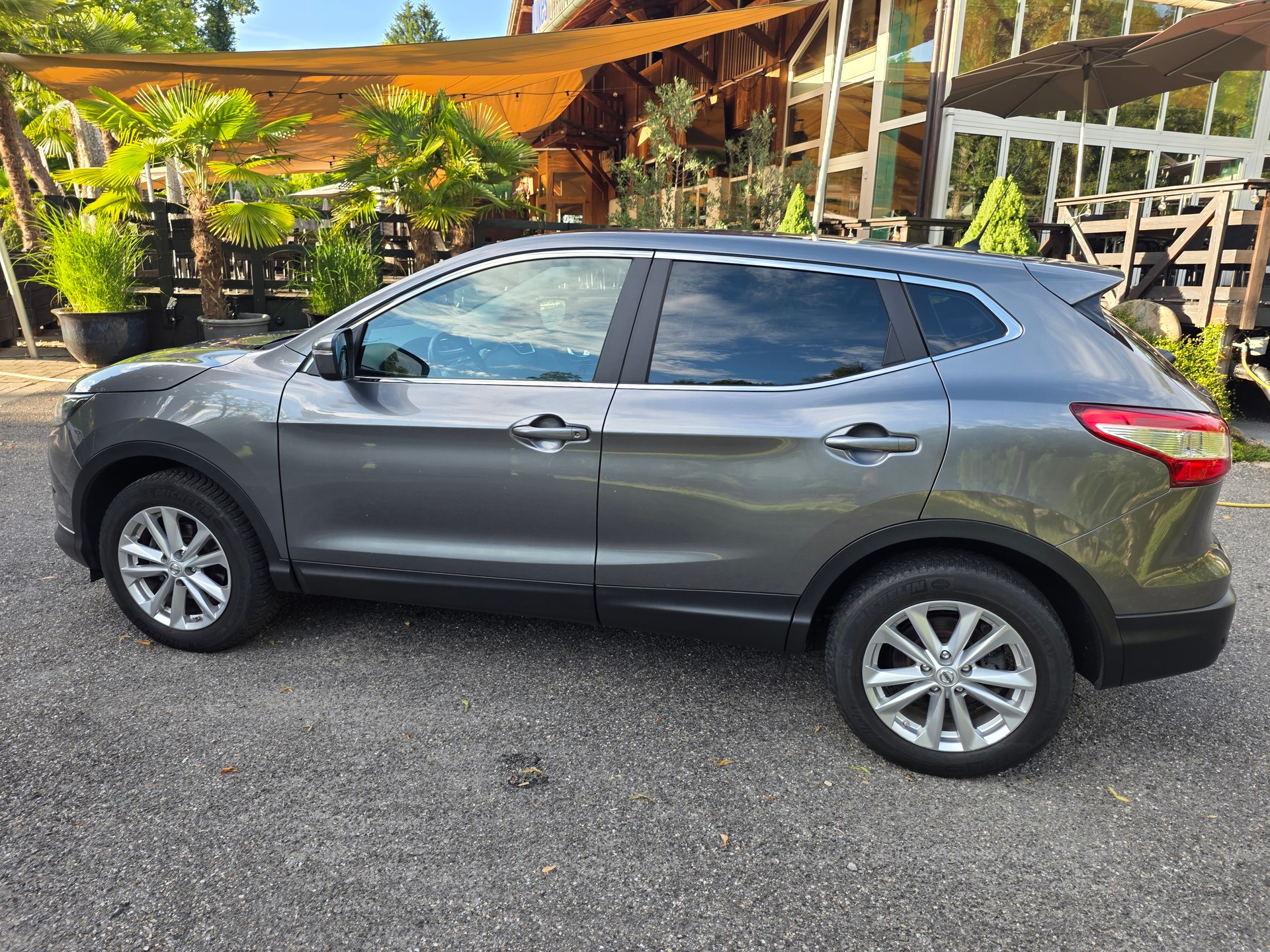 NISSAN Qashqai 1.2 DIG-T acenta ☆☆☆ Inklusive frischer MFK ☆☆☆ Rückfahrkamera ☆☆☆-image-4