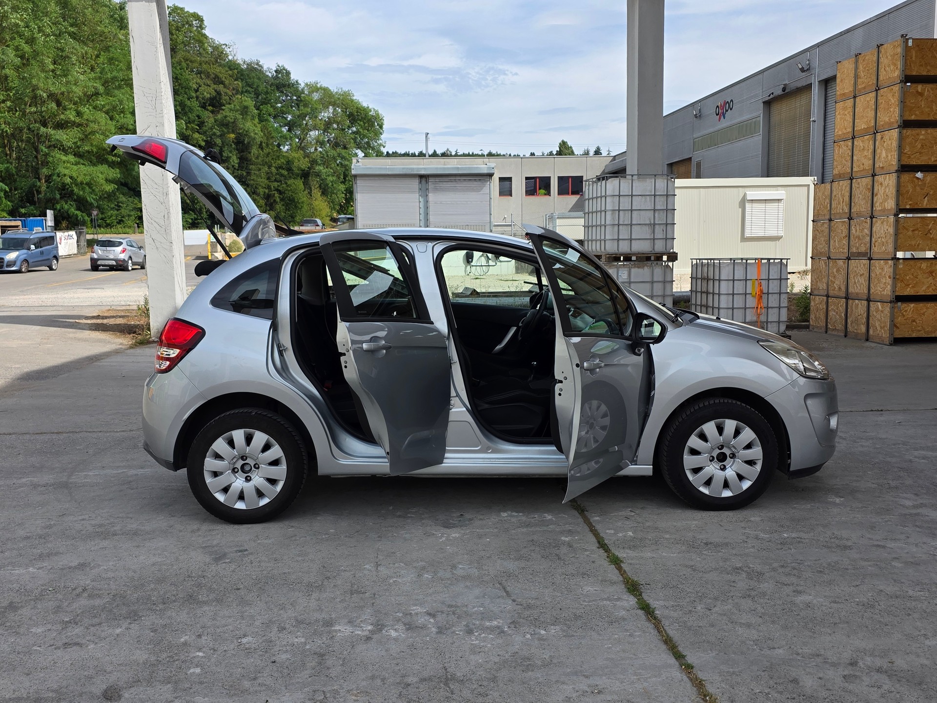 CITROEN C3 1.1i Attraction-image-3