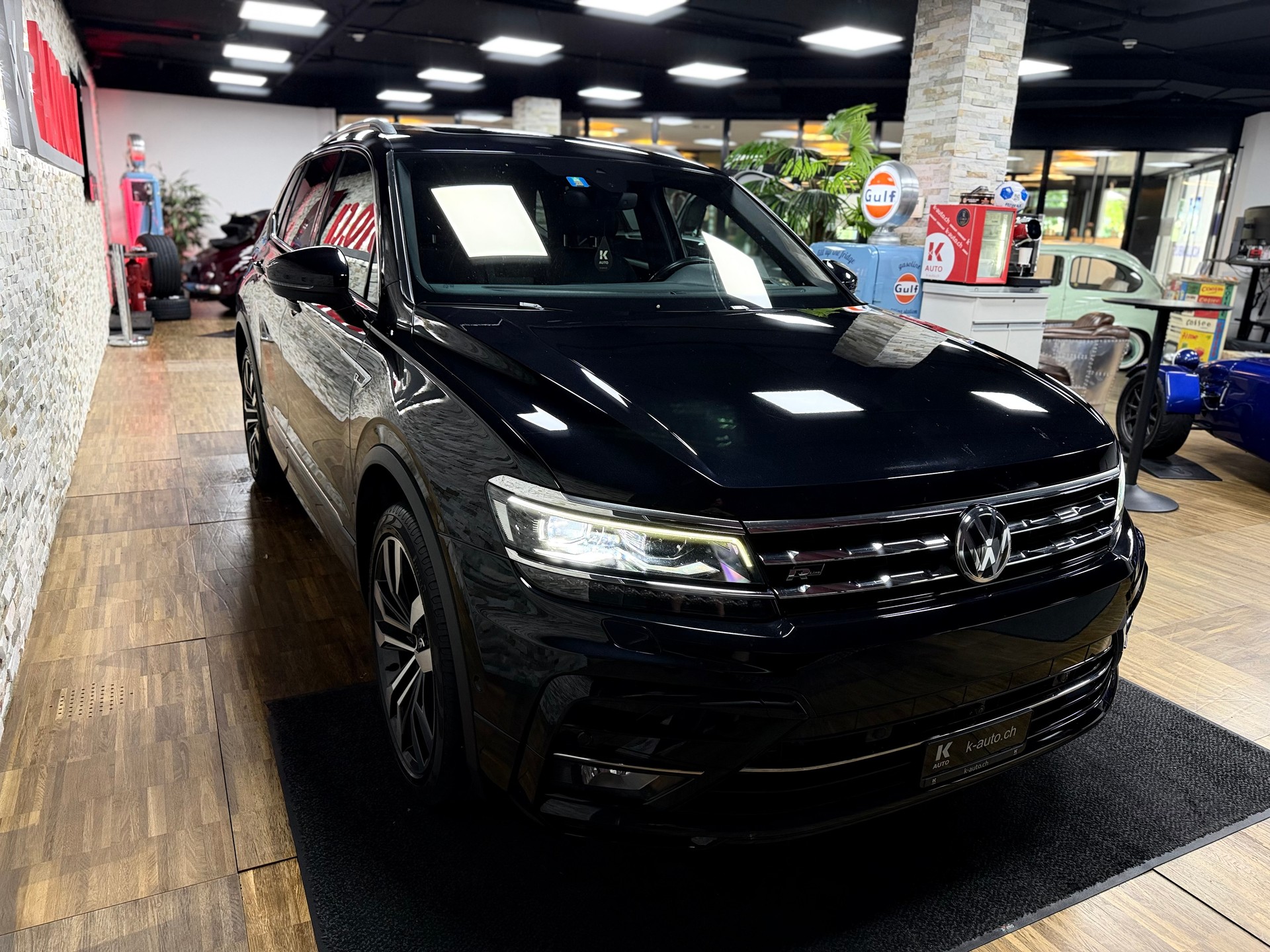 VW Tiguan Allspace 2.0TSI R-Line 4Motion DSG-image-5