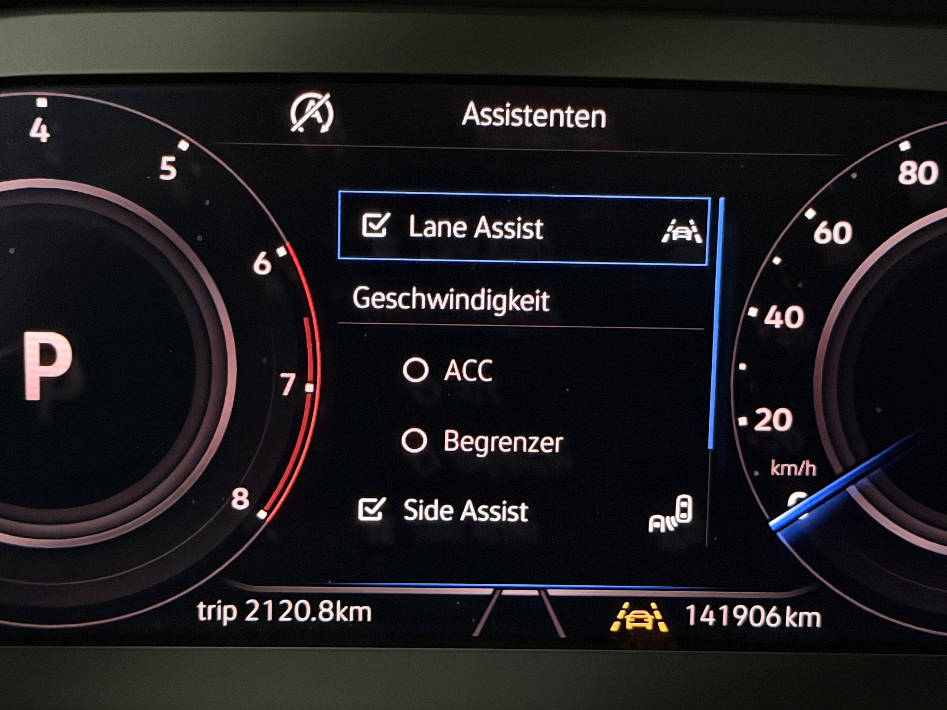 VW Tiguan Allspace 2.0TSI R-Line 4Motion DSG-image-16
