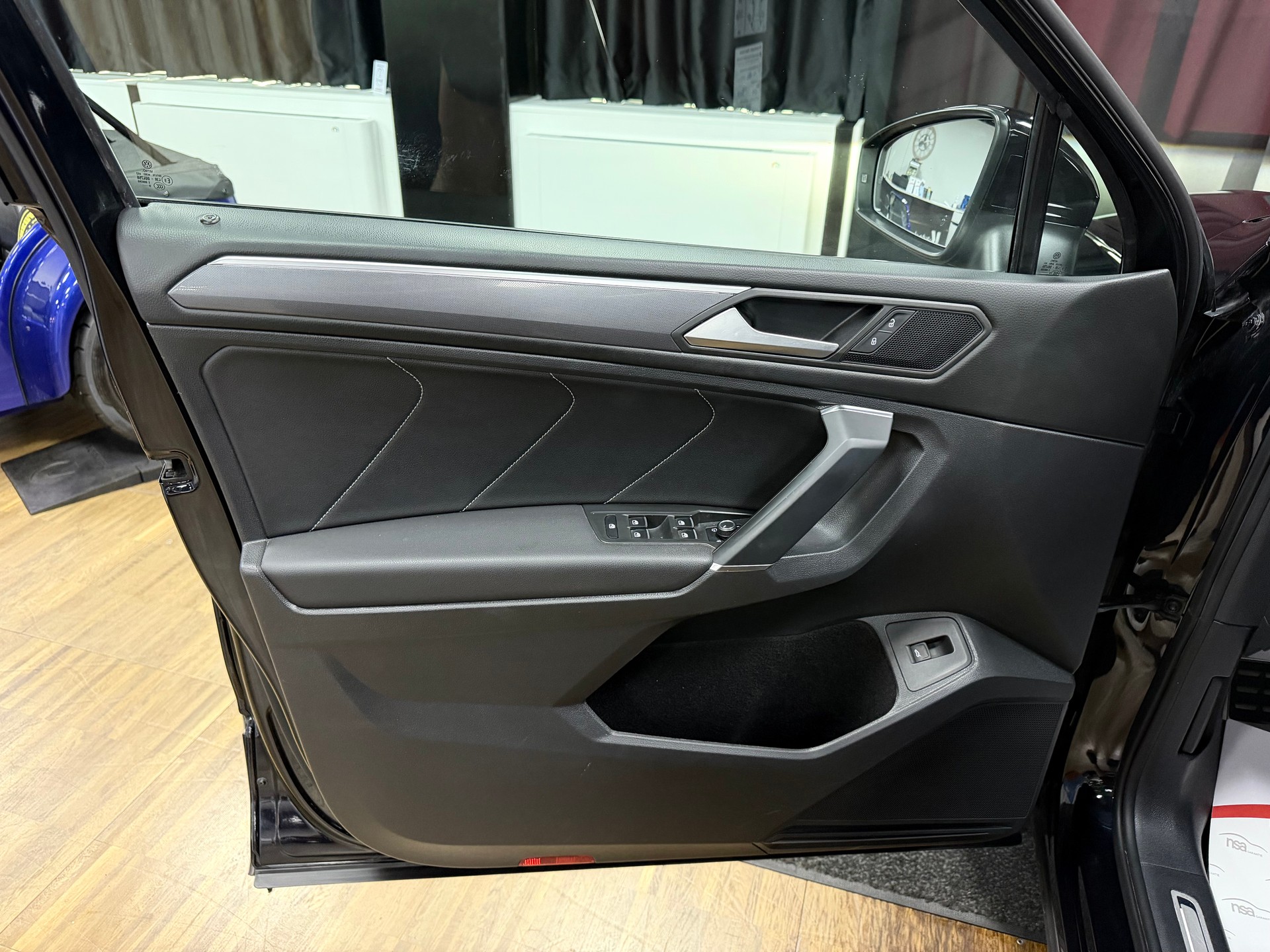 VW Tiguan Allspace 2.0TSI R-Line 4Motion DSG-image-9