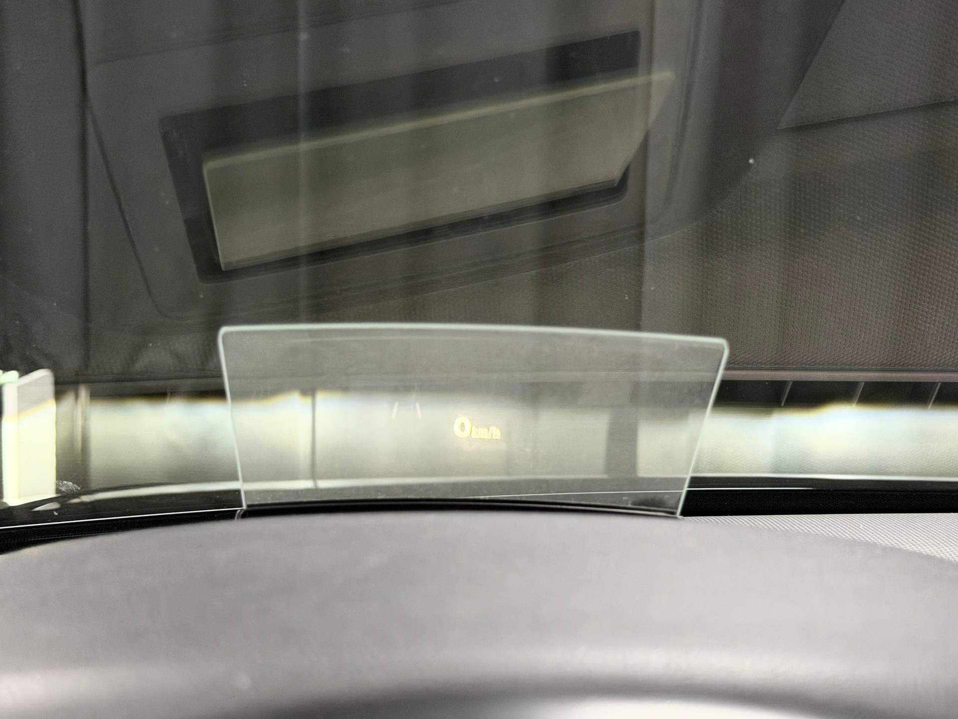 VW Tiguan Allspace 2.0TSI R-Line 4Motion DSG-image-13