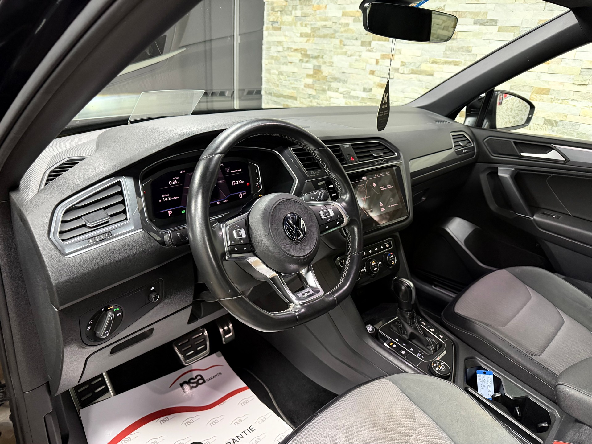 VW Tiguan Allspace 2.0TSI R-Line 4Motion DSG-image-12