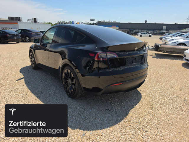 TESLA Model Y Performance-image-4