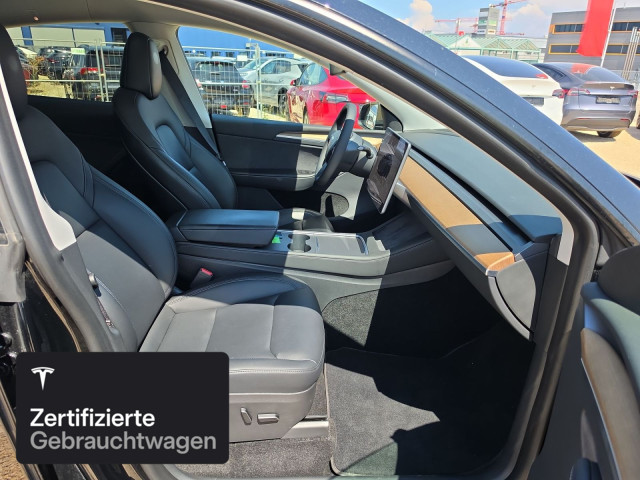 TESLA Model Y Performance-image-9