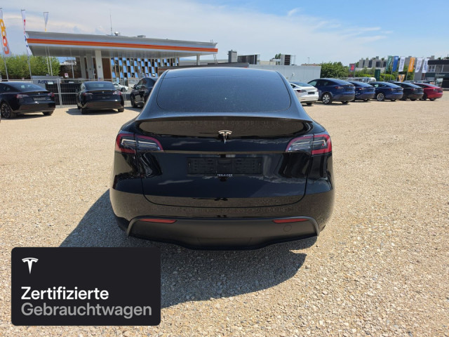 TESLA Model Y Performance-image-5