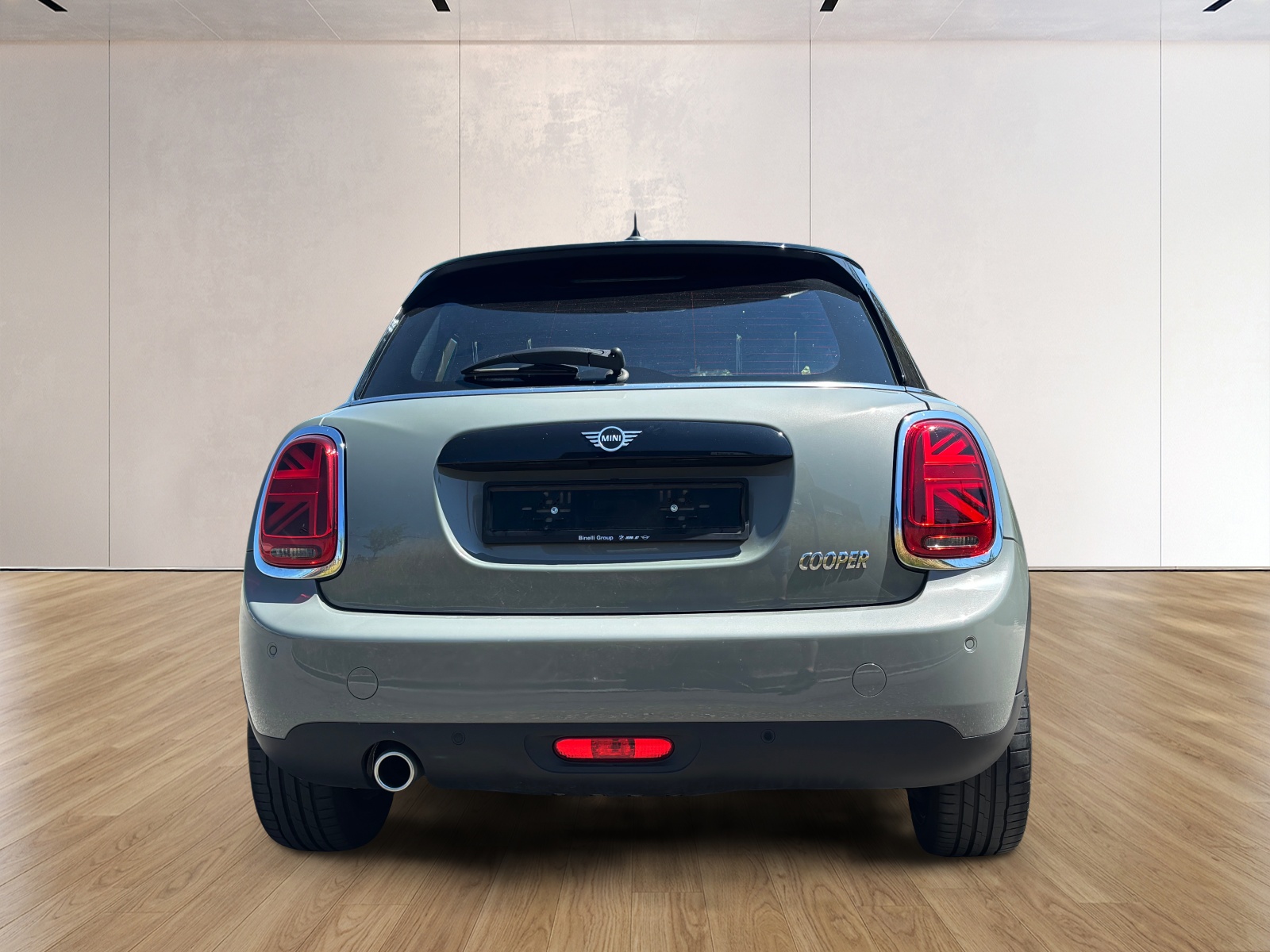 MINI Cooper Steptronic DKG 5- Doors-showroom-element-3