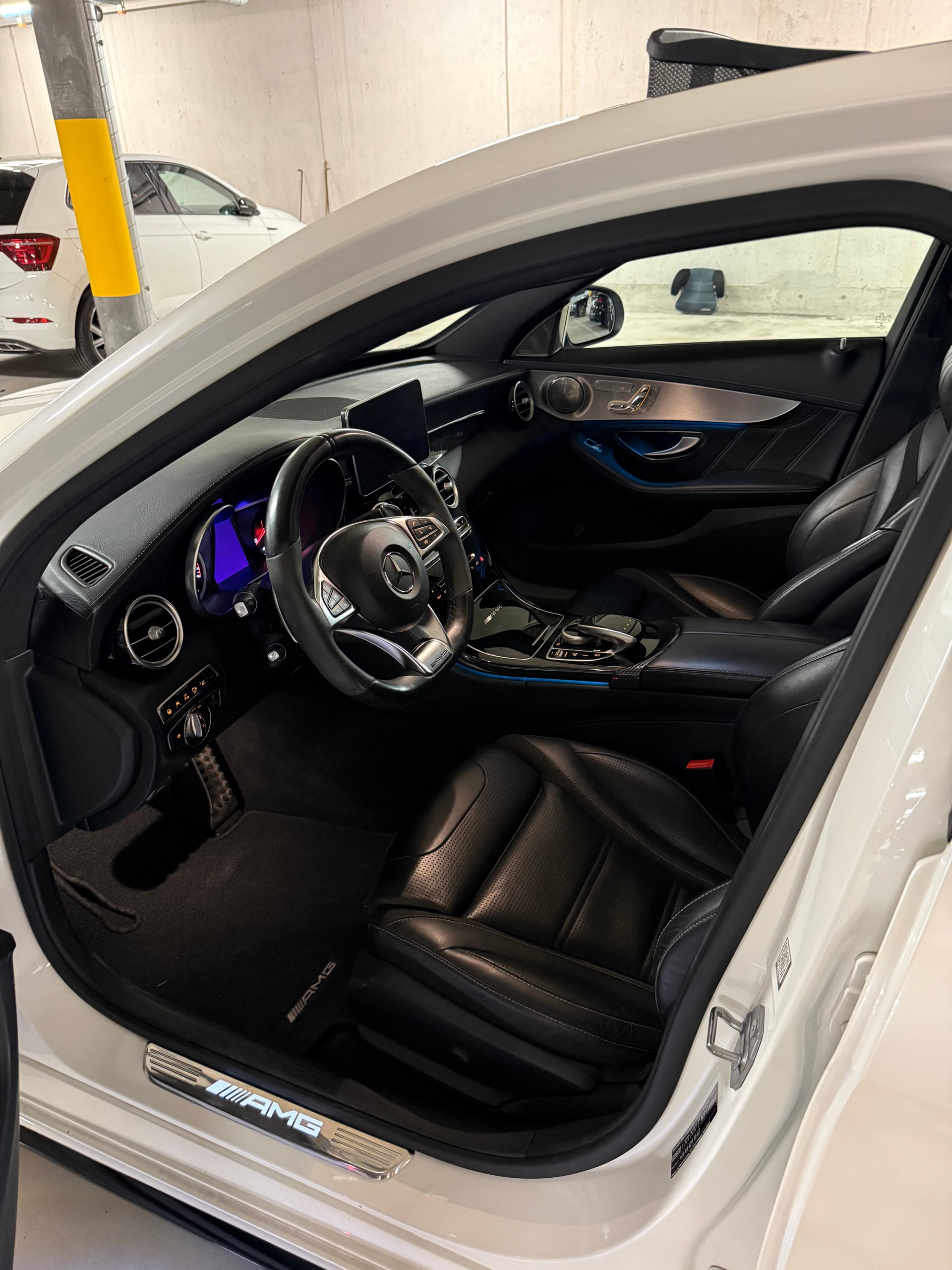 MERCEDES-BENZ C 63 S AMG-image-3