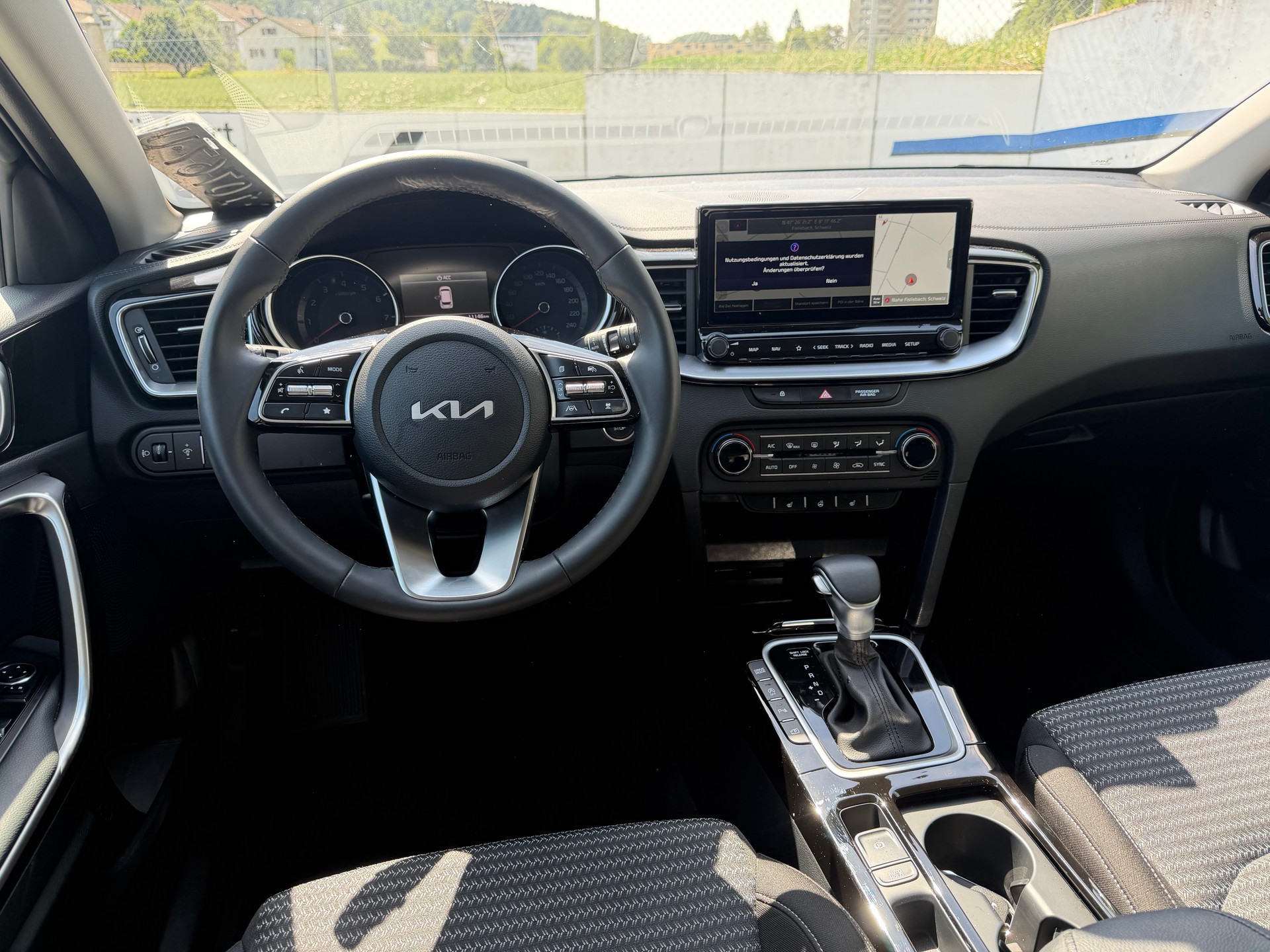 KIA Ceed Sportswagon 1.5 T-GDi MHEV Ultimate Power DCT-image-9