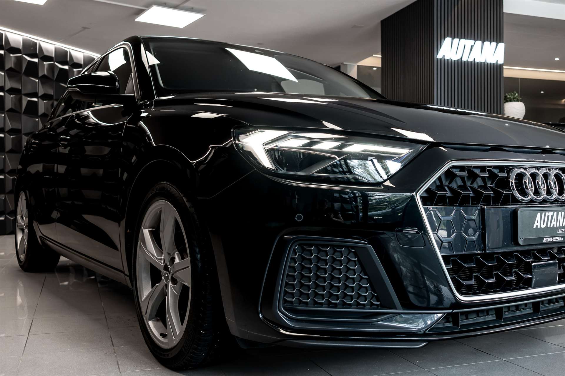 AUDI A1 Sportback 35 TFSI advanced S-tronic-image-24