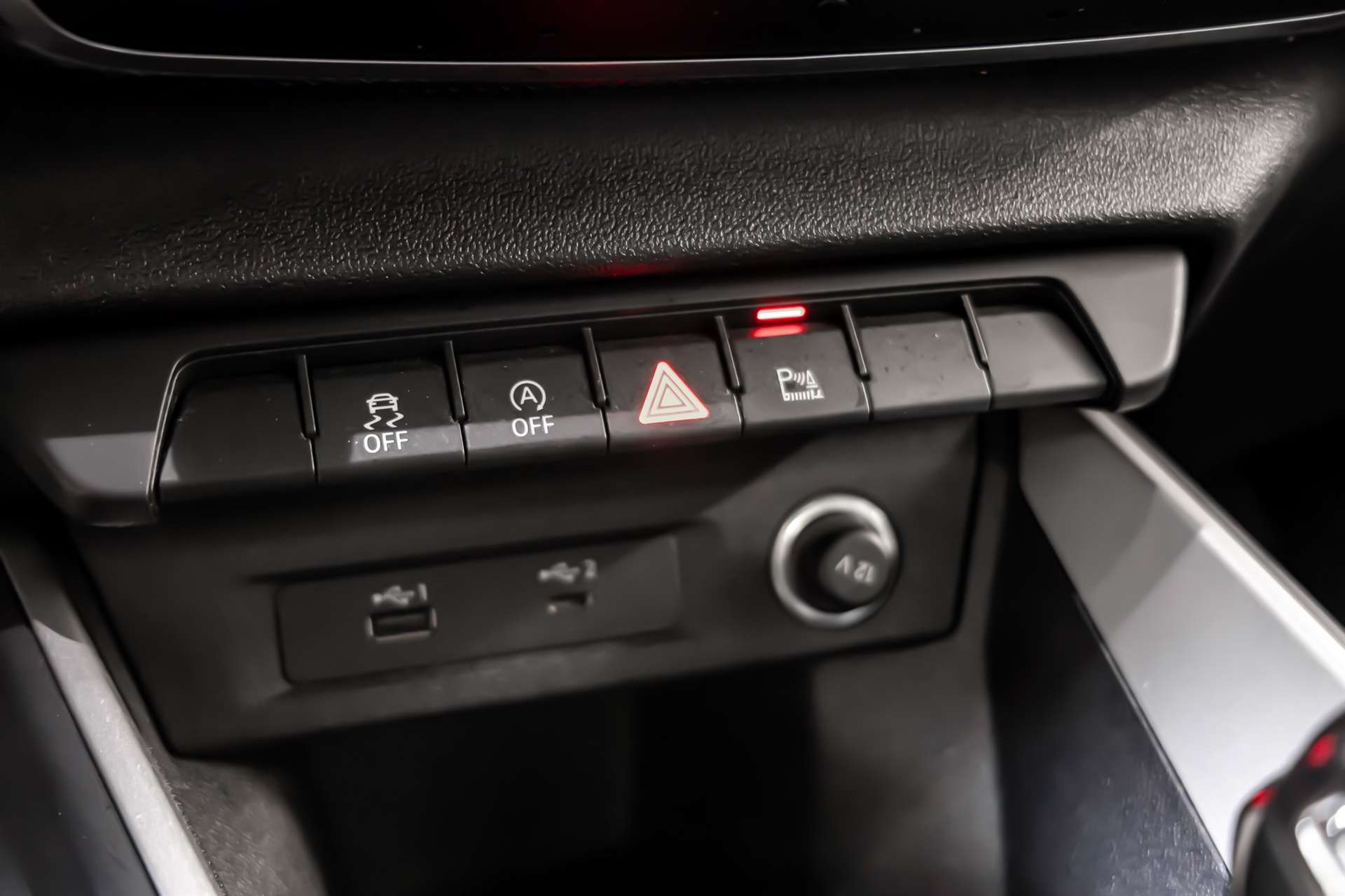 AUDI A1 Sportback 35 TFSI advanced S-tronic-image-18