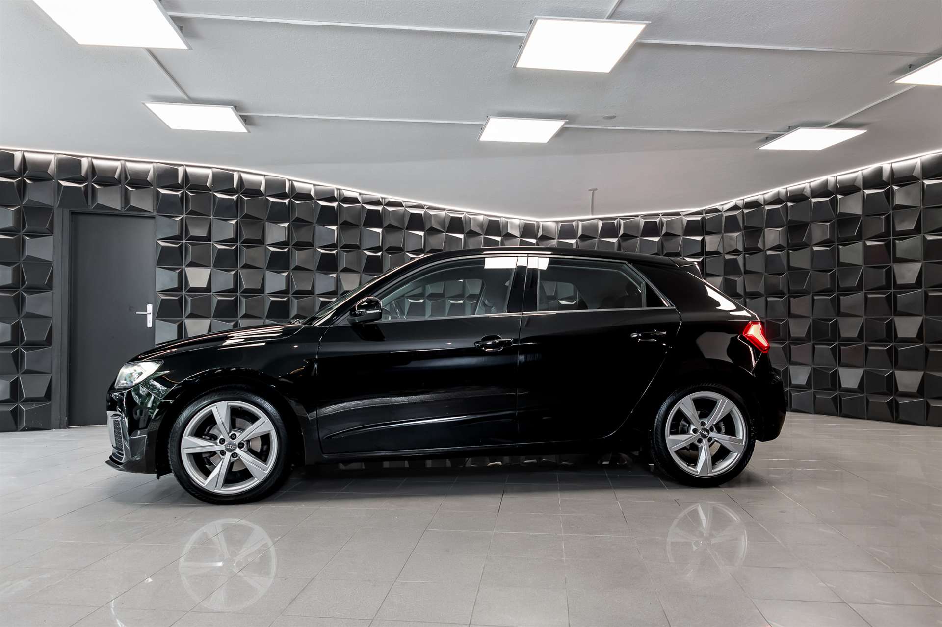 AUDI A1 Sportback 35 TFSI advanced S-tronic-image-1