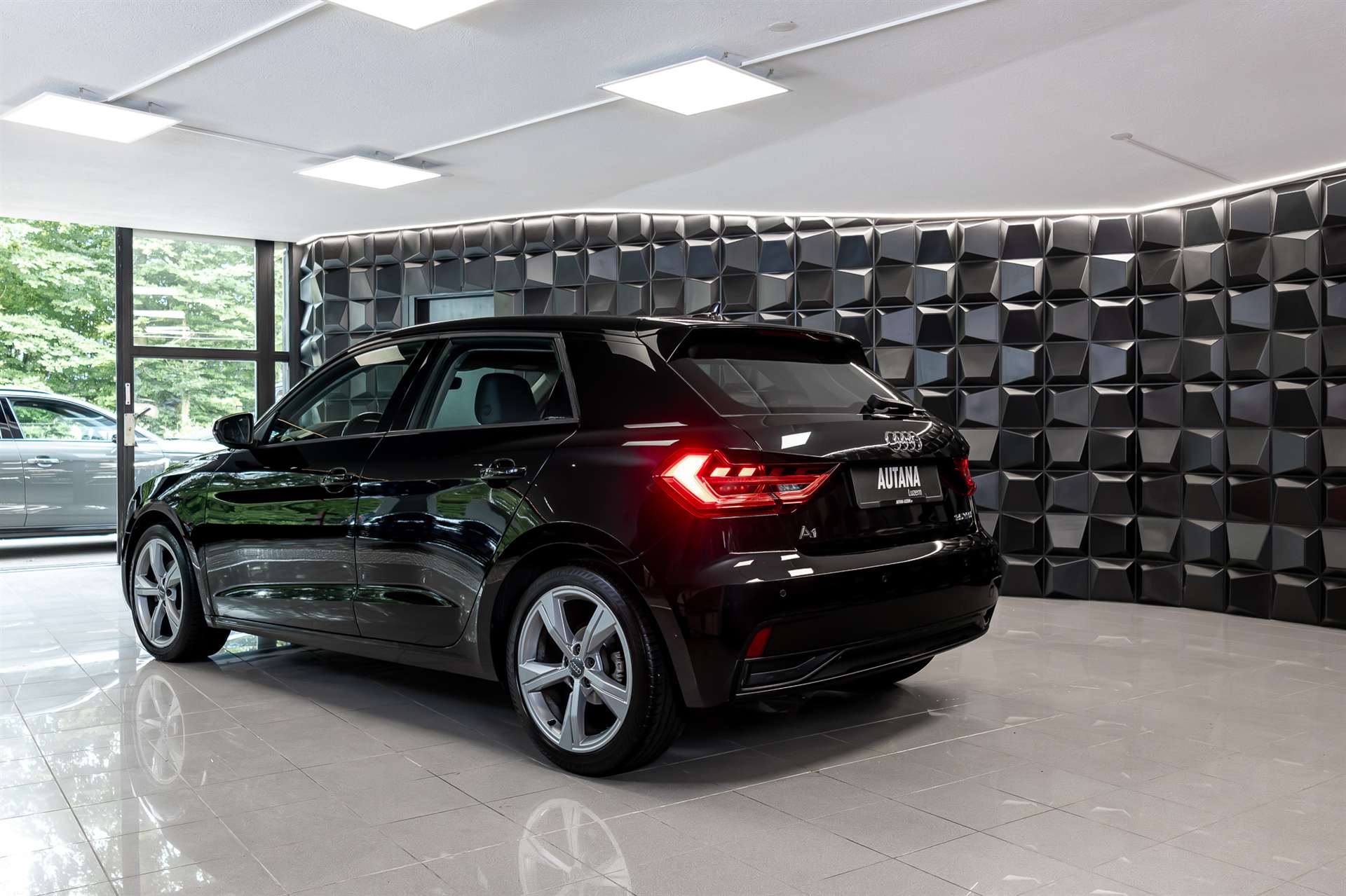 AUDI A1 Sportback 35 TFSI advanced S-tronic-image-2