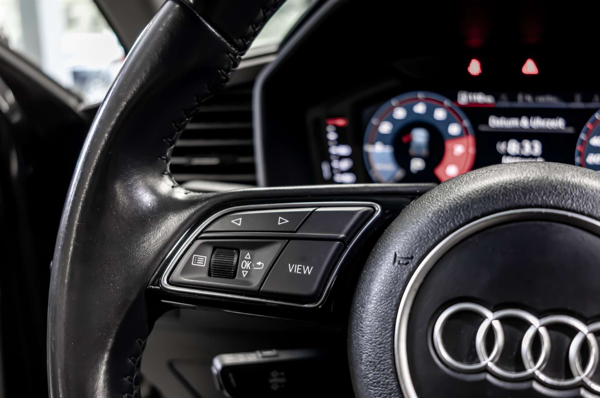 AUDI A1 Sportback 35 TFSI advanced S-tronic-image-7