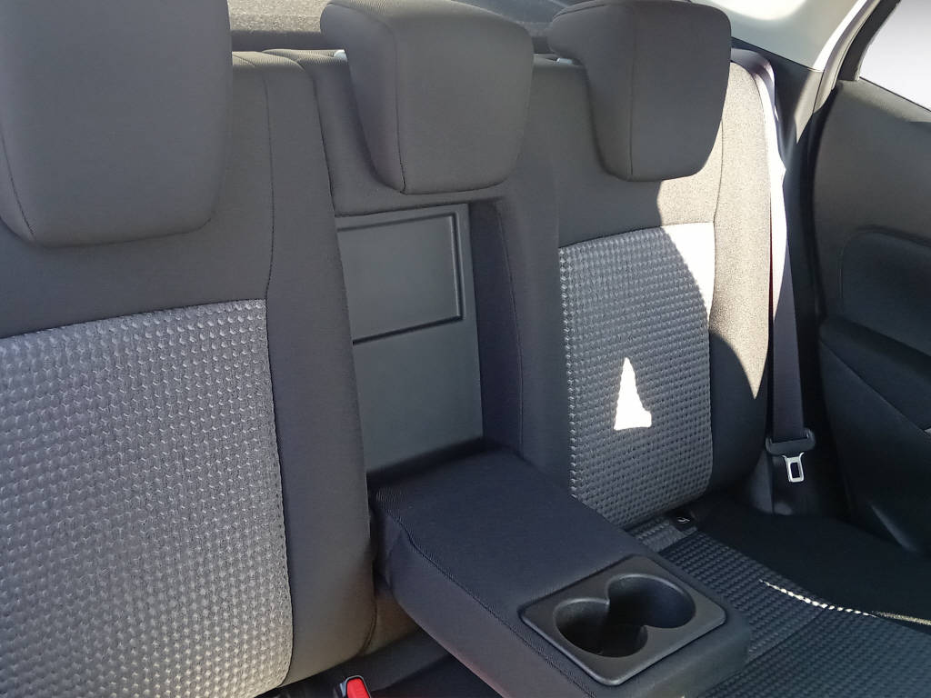 SUZUKI S-Cross 1.4 T Sakura Hybrid 4x4-image-15