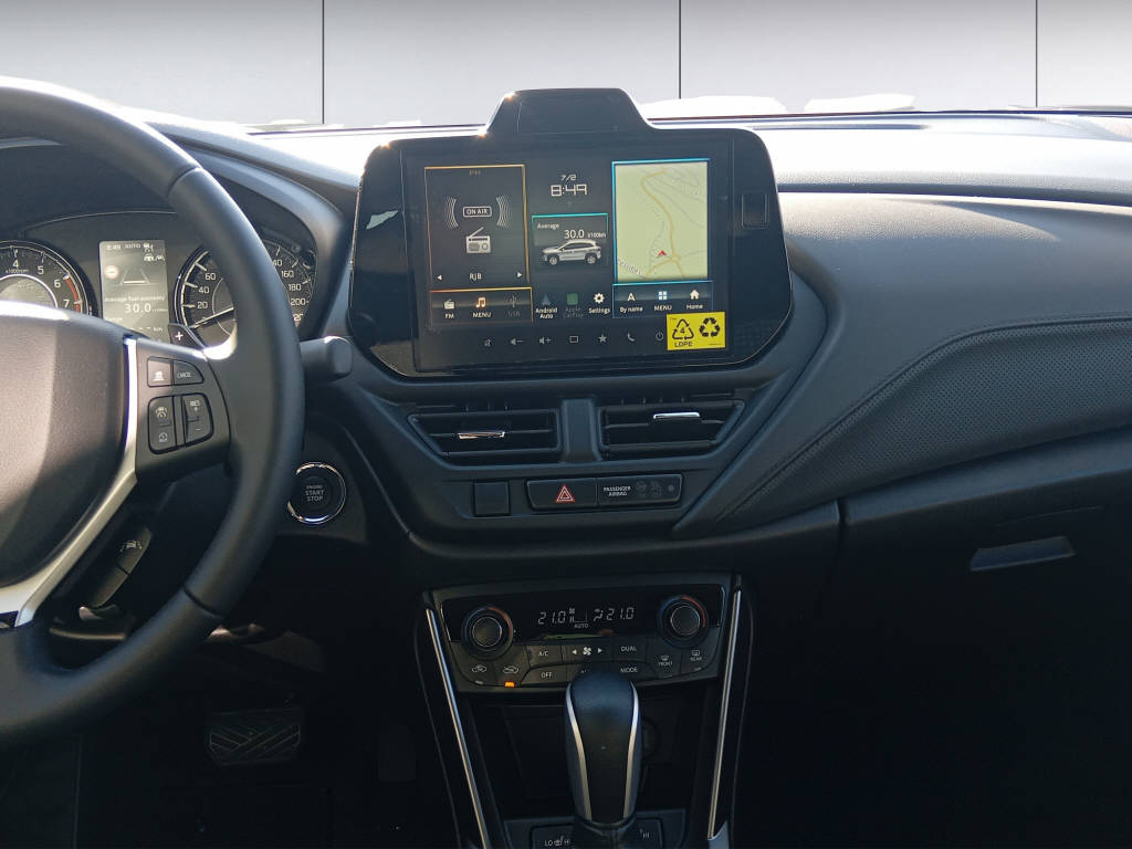 SUZUKI S-Cross 1.4 T Sakura Hybrid 4x4-image-13