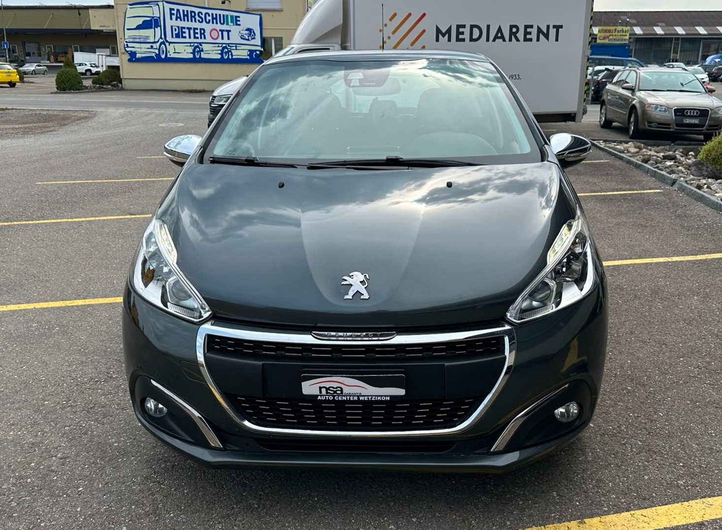 PEUGEOT 208 1.2 PureTech Active EAT6-image-0