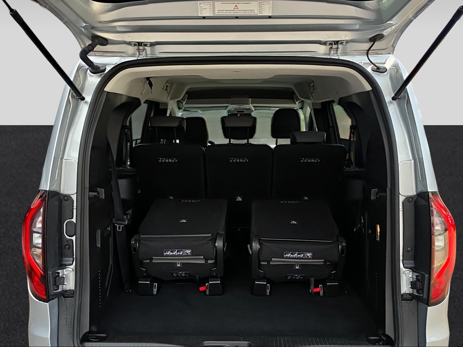 RENAULT Grand Kangoo Kombi 1.3 TCe 130 techno-image-12