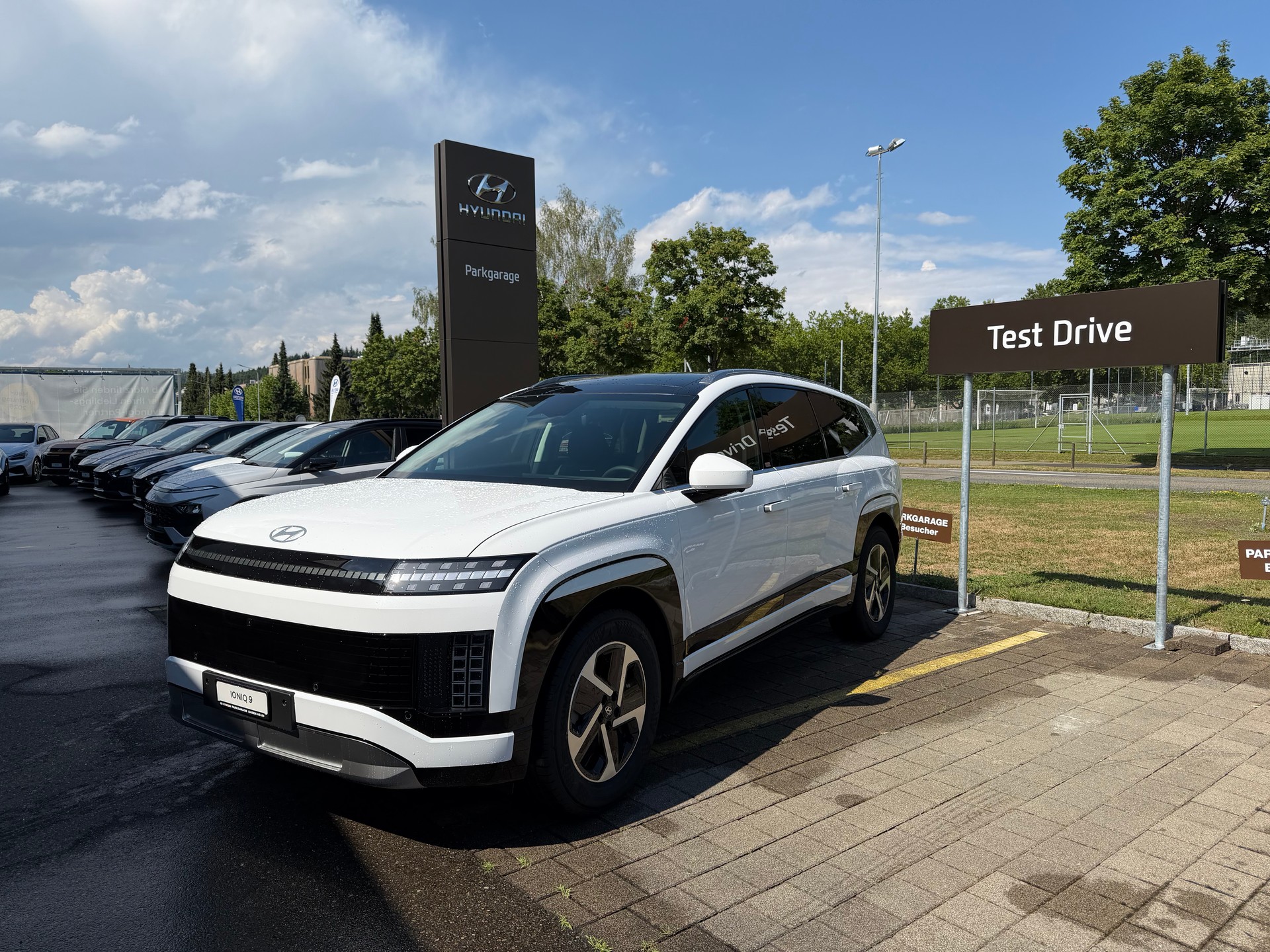 HYUNDAI Ioniq 9 110kWh Vertex 4WD