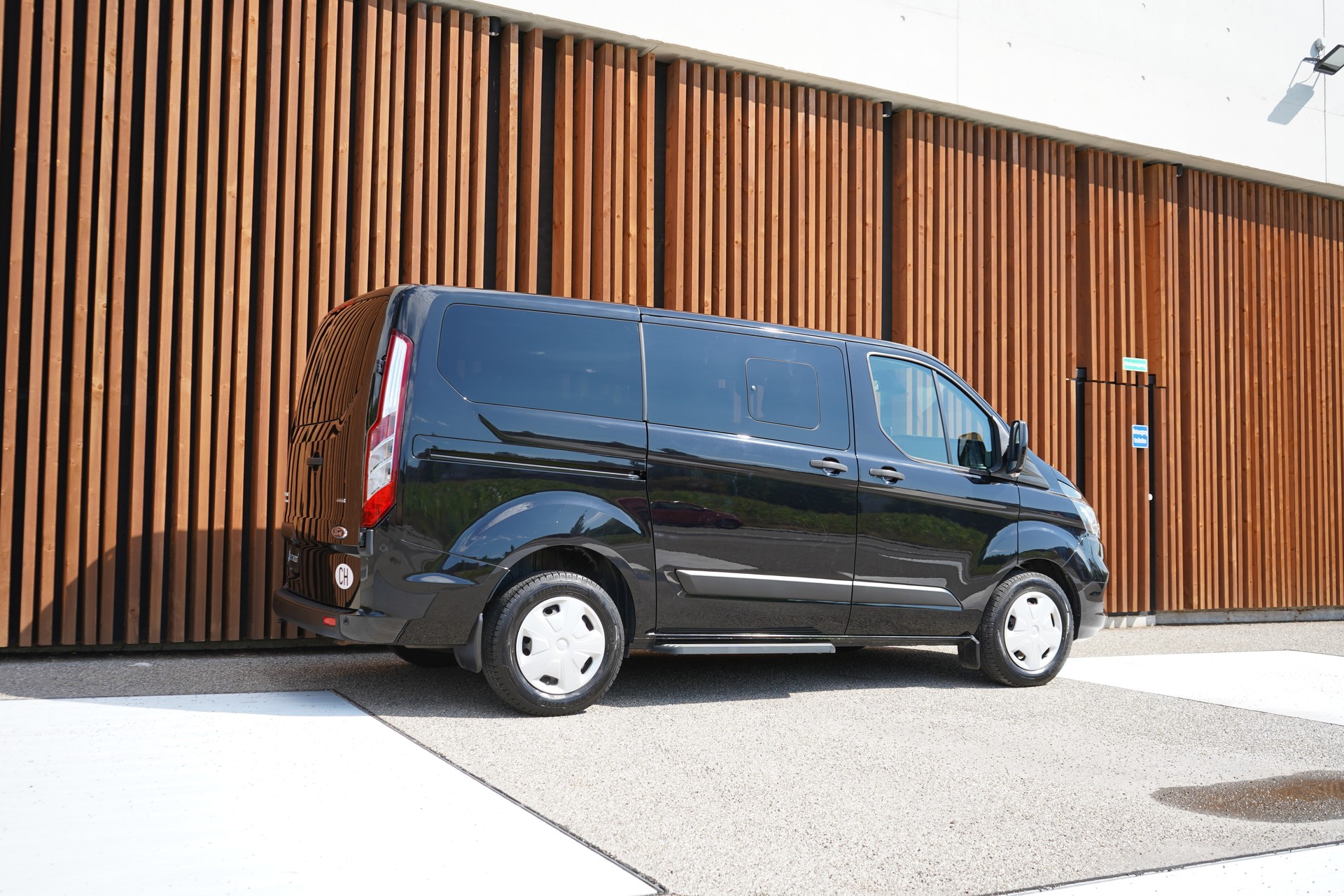 FORD TRANSIT CUSTOM 1.0 ECO BOOST 320 L1H1 TREND PHEV l 126 PS-image-8