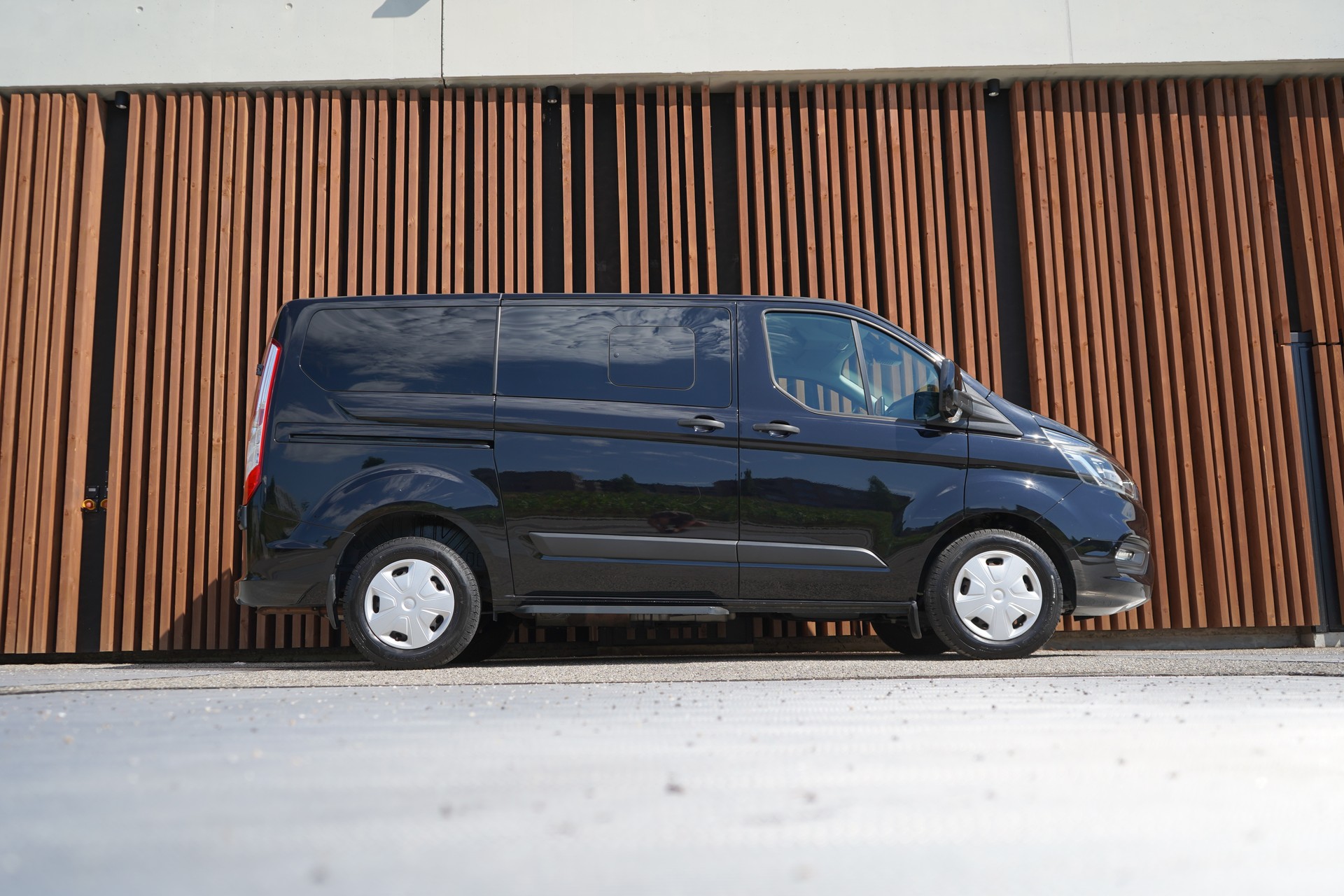 FORD TRANSIT CUSTOM 1.0 ECO BOOST 320 L1H1 TREND PHEV l 126 PS-showroom-element-2