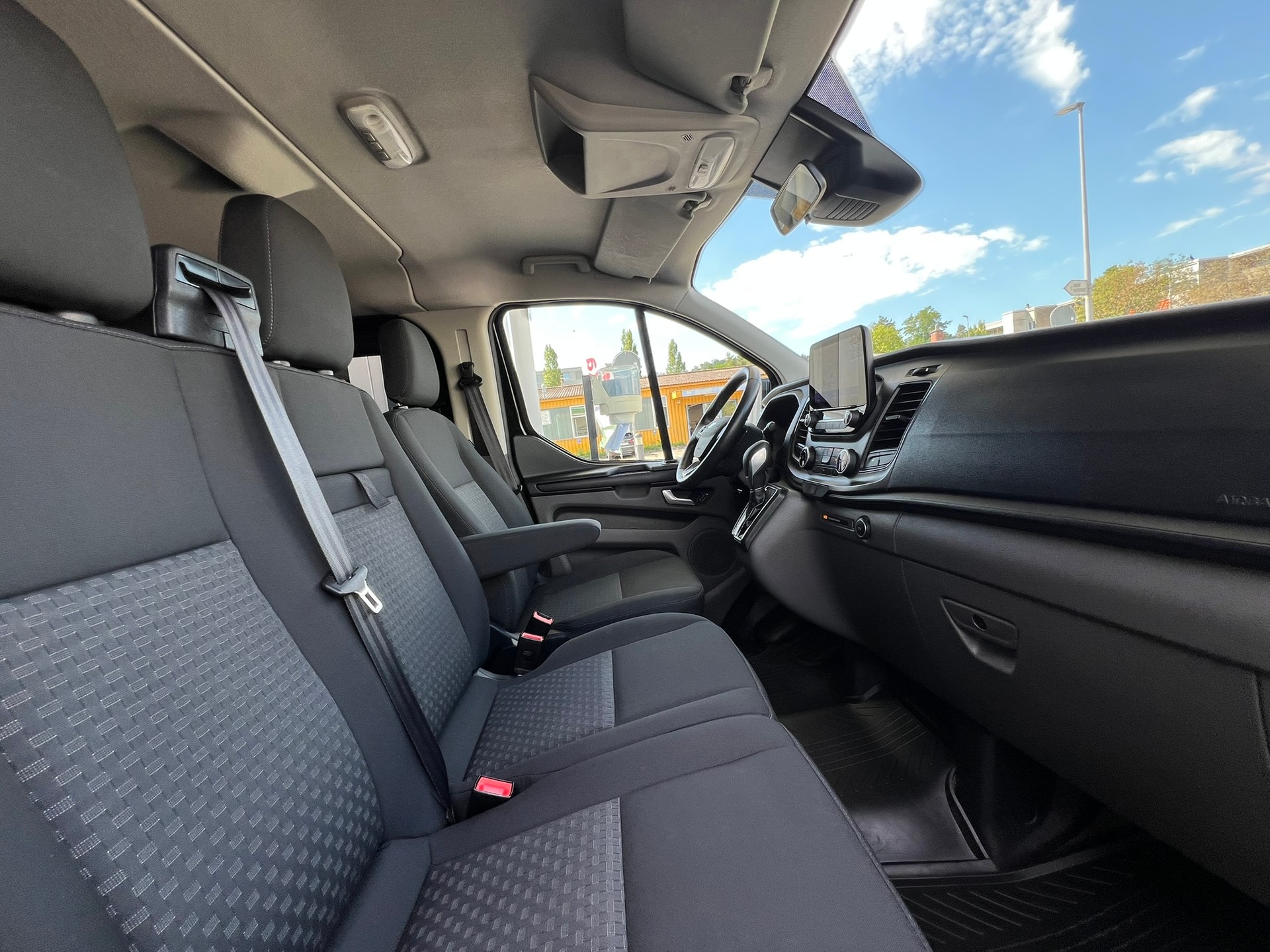 FORD TRANSIT CUSTOM 1.0 ECO BOOST 320 L1H1 TREND PHEV l 126 PS-image-23