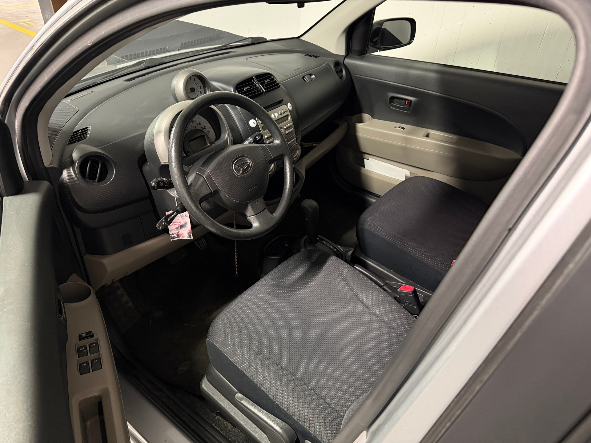 DAIHATSU SIRION-image-8