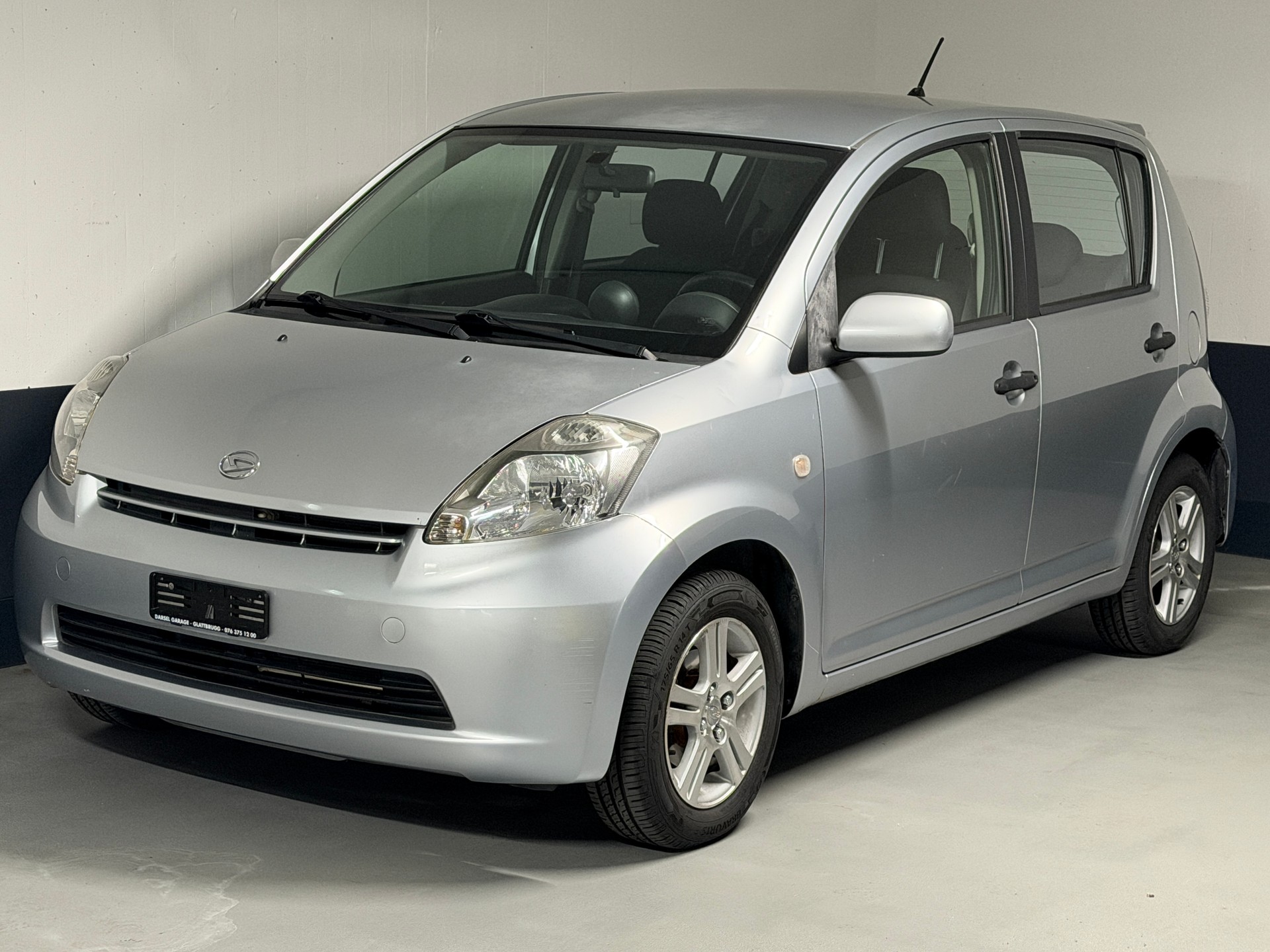 DAIHATSU SIRION-image-0