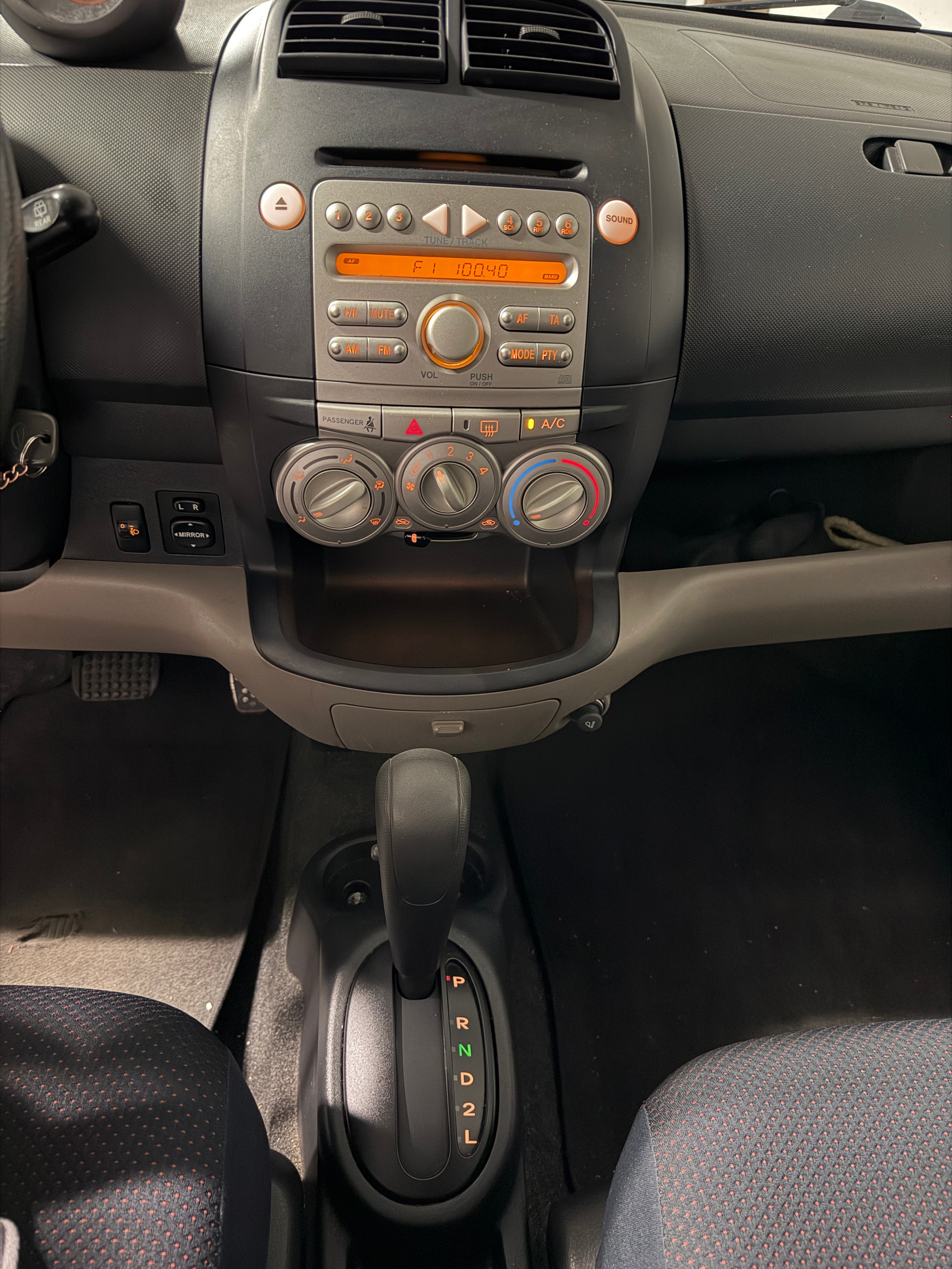 DAIHATSU SIRION-image-11