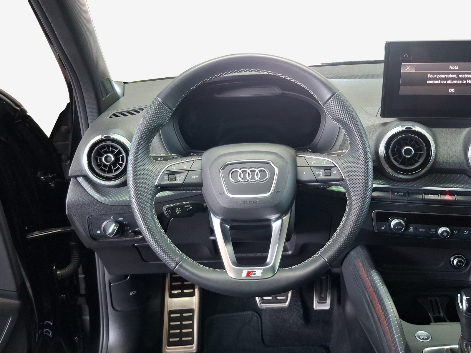 AUDI Q2 35 TFSI S line S-tronic-image-9