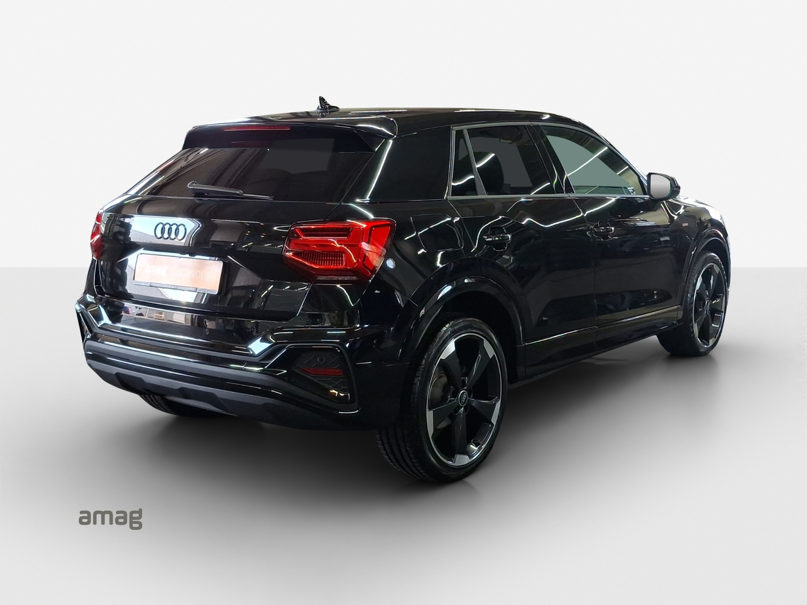 AUDI Q2 35 TFSI S line S-tronic-image-4
