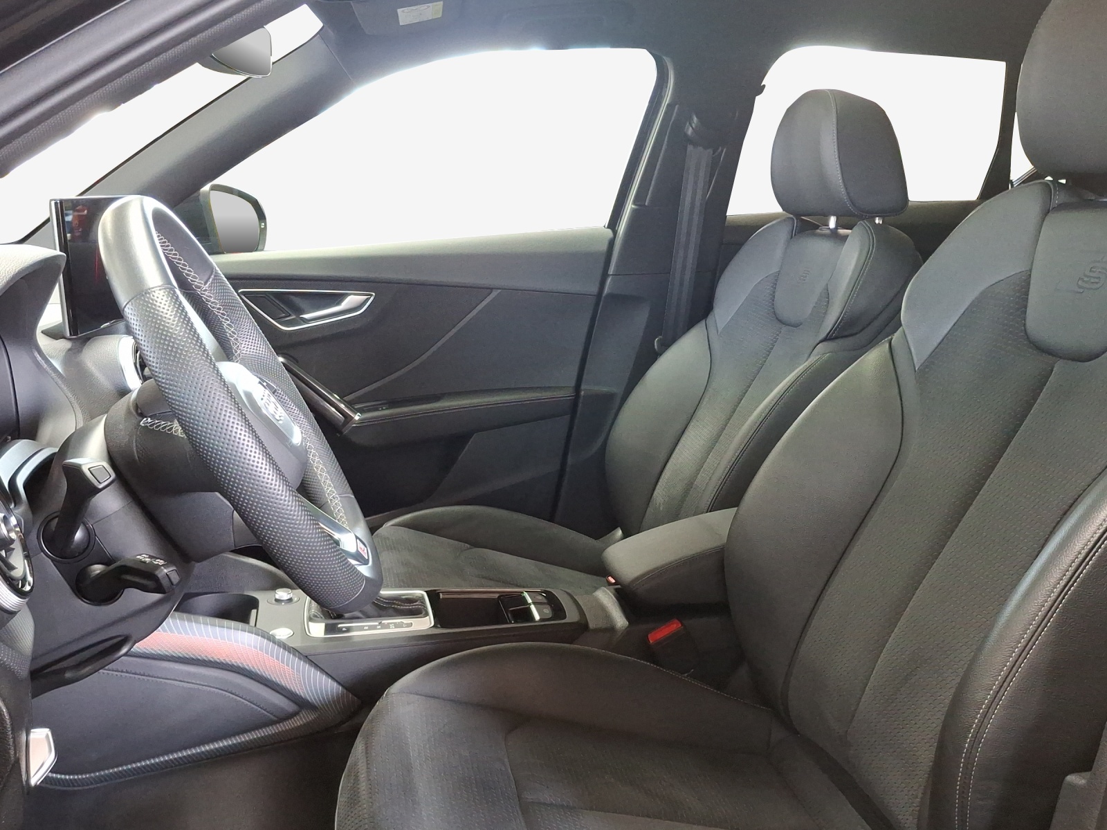 AUDI Q2 35 TFSI S line S-tronic-image-7