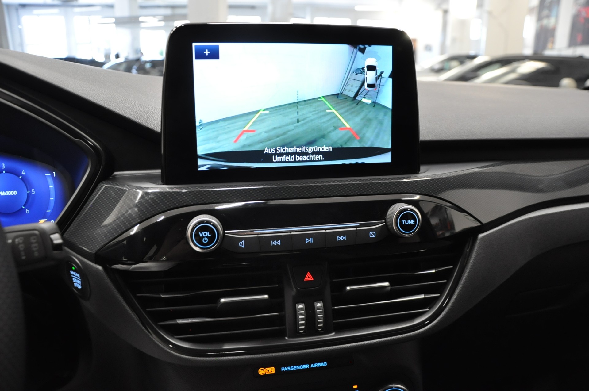 FORD Kuga 2.0 TDCi EcoBlue ST-Line 4WD-image-19
