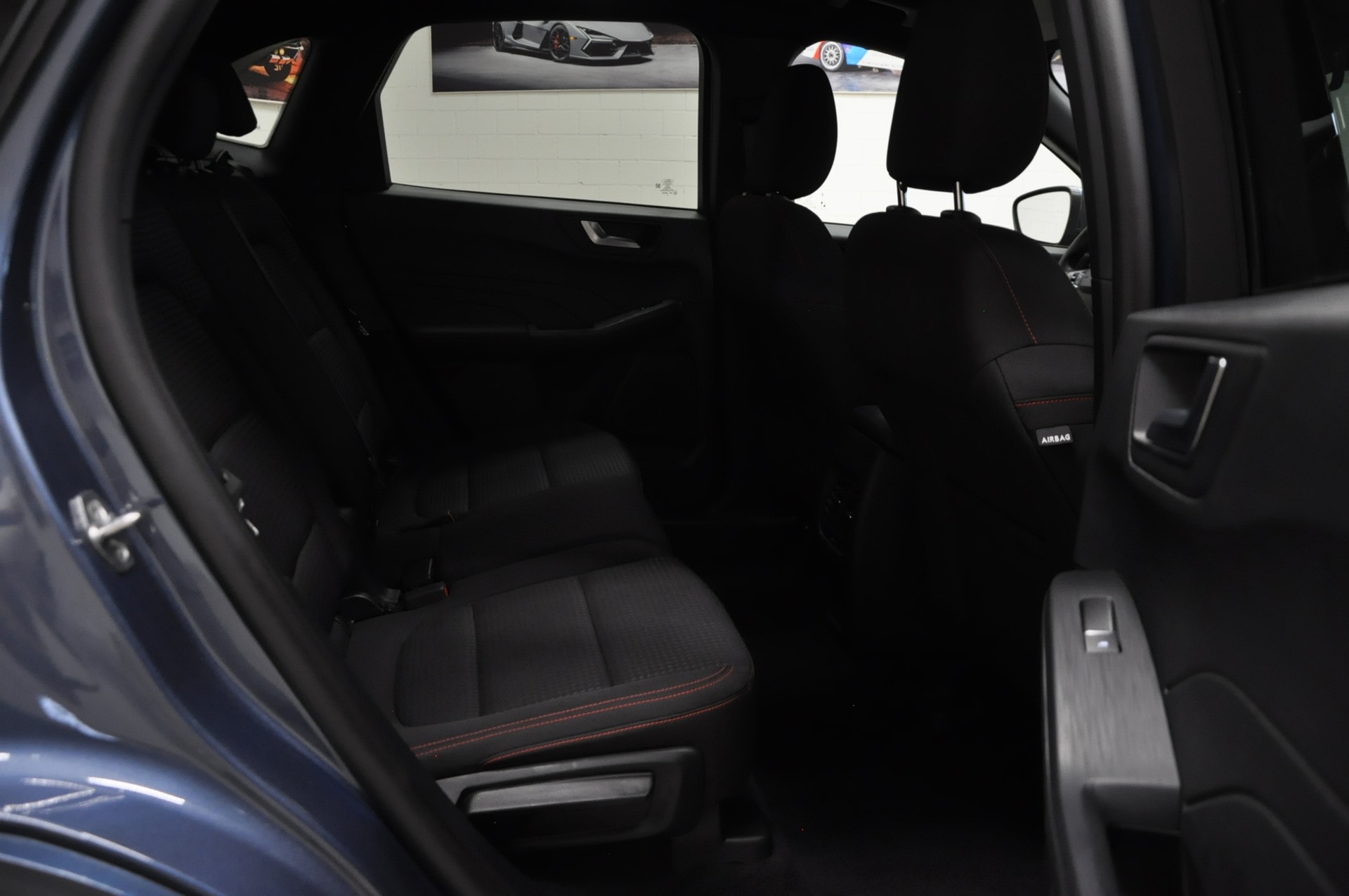 FORD Kuga 2.0 TDCi EcoBlue ST-Line 4WD-image-14