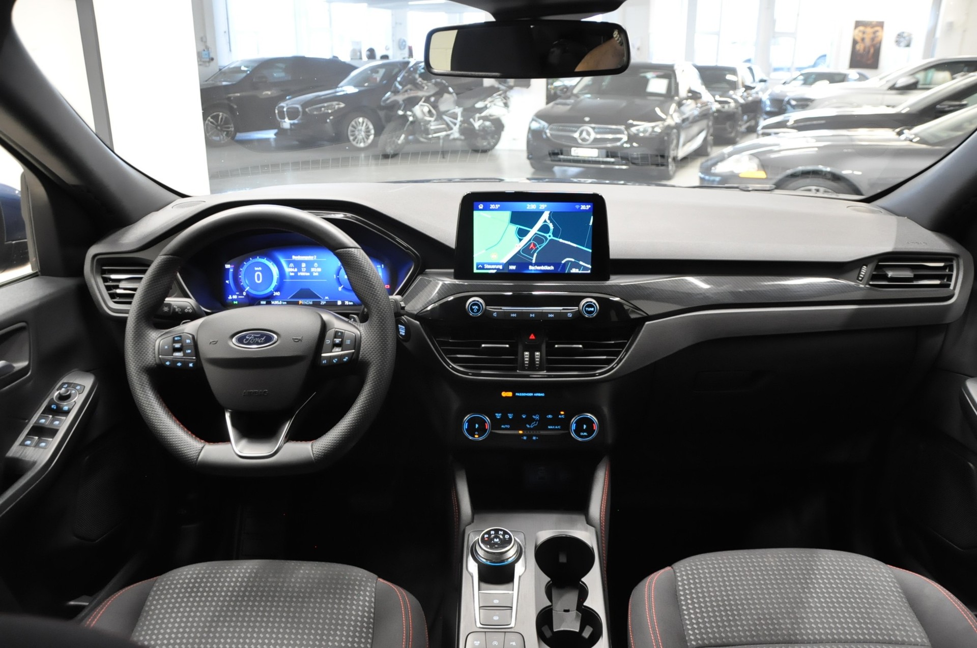 FORD Kuga 2.0 TDCi EcoBlue ST-Line 4WD-image-16