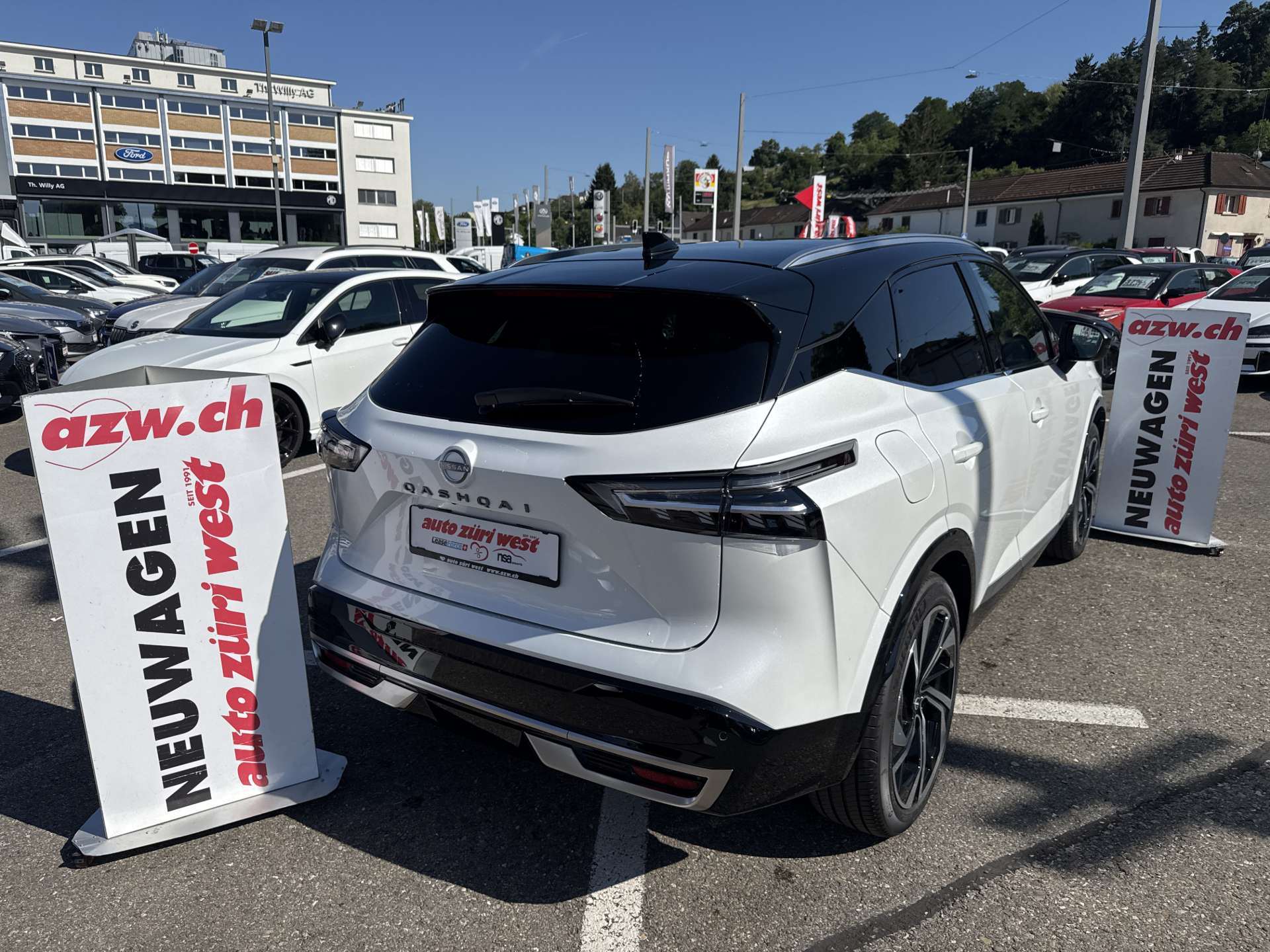 NISSAN Qashqai 1.3 DIG-T MHEV Tekna+ 4x4 Xtronic-Automat-showroom-element-2