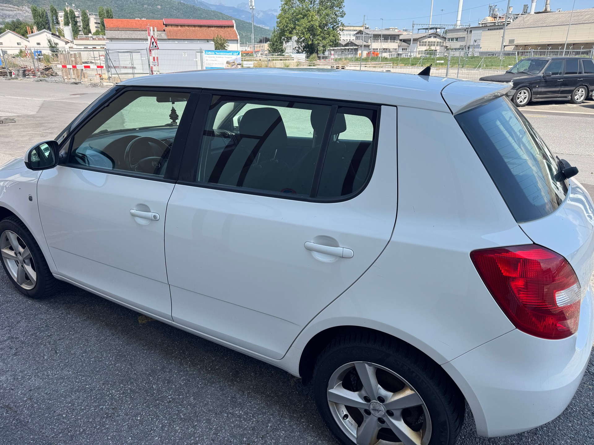 SKODA Fabia 1.2 TSI Ambition Plus-image-3