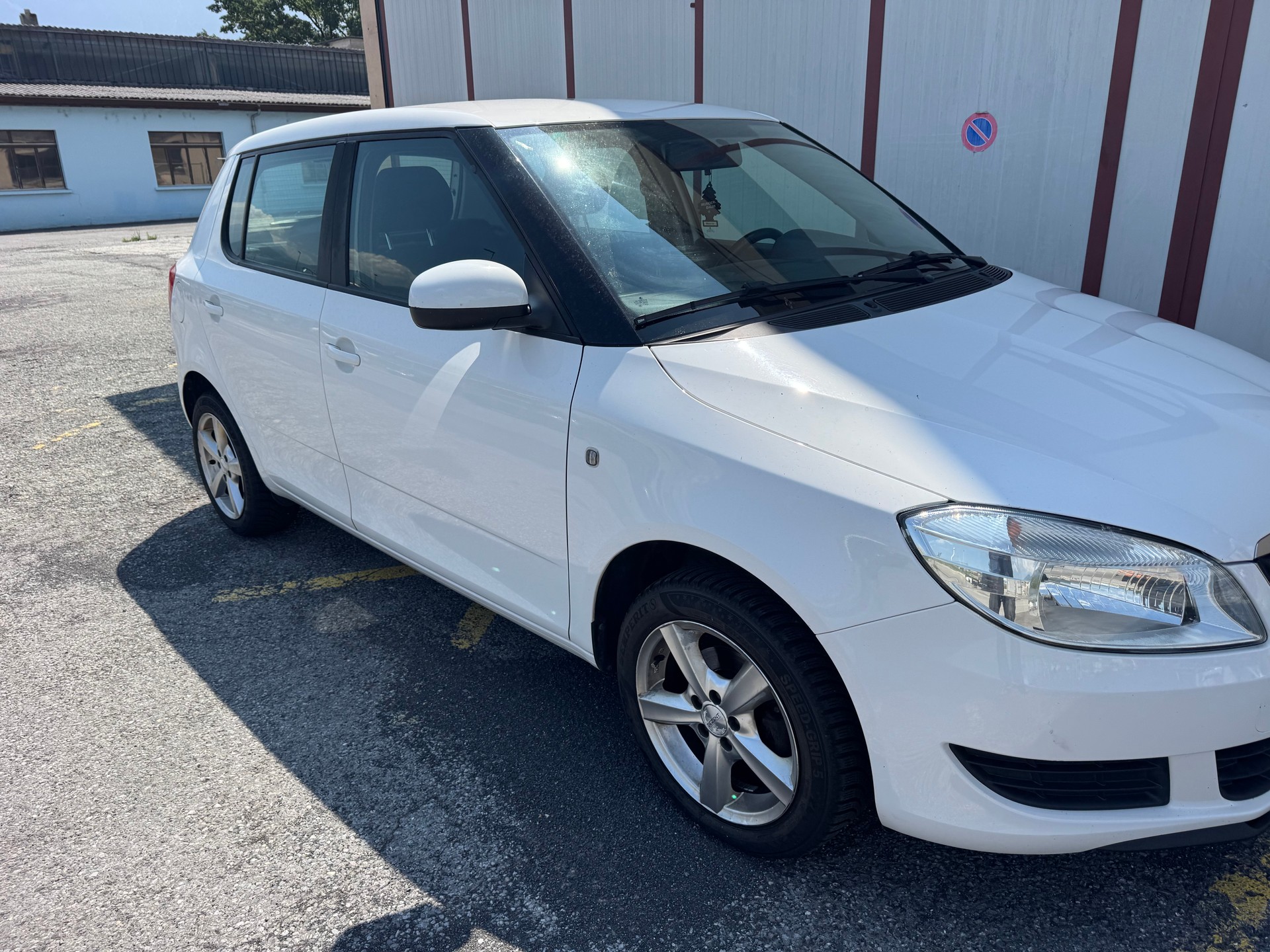 SKODA Fabia 1.2 TSI Ambition Plus-image-0