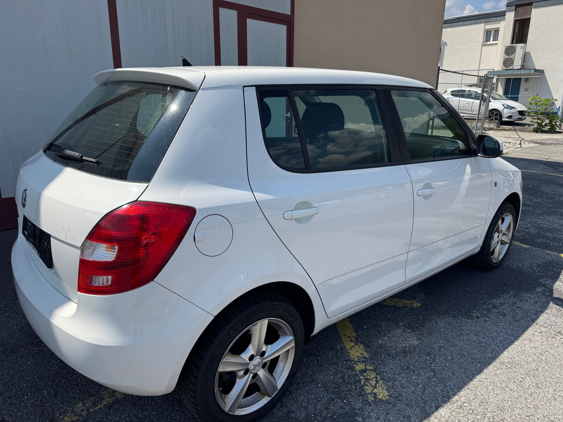 SKODA Fabia 1.2 TSI Ambition Plus-image-4
