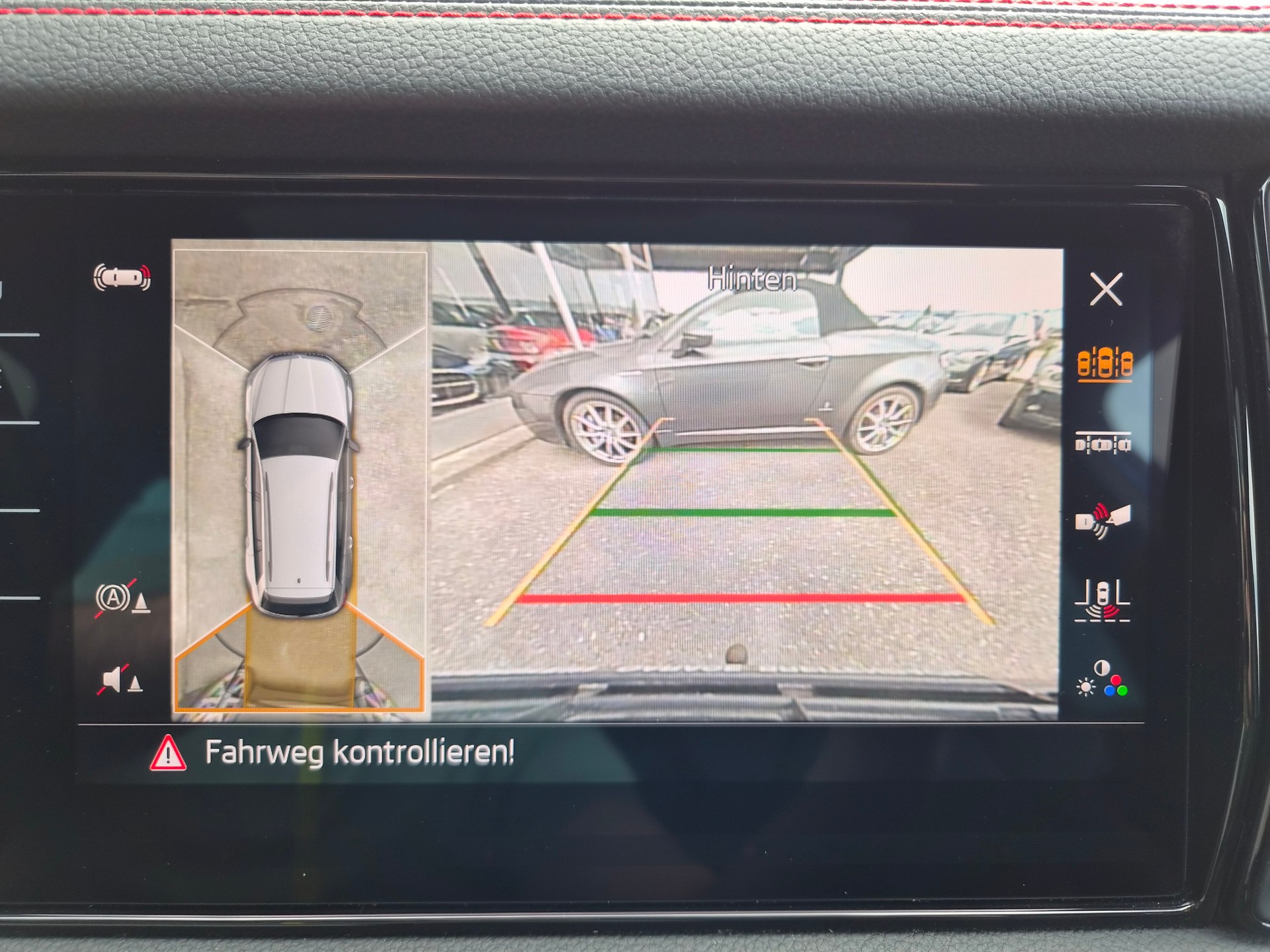 SKODA Kodiaq 2.0 TSI 4x4 RS-image-21