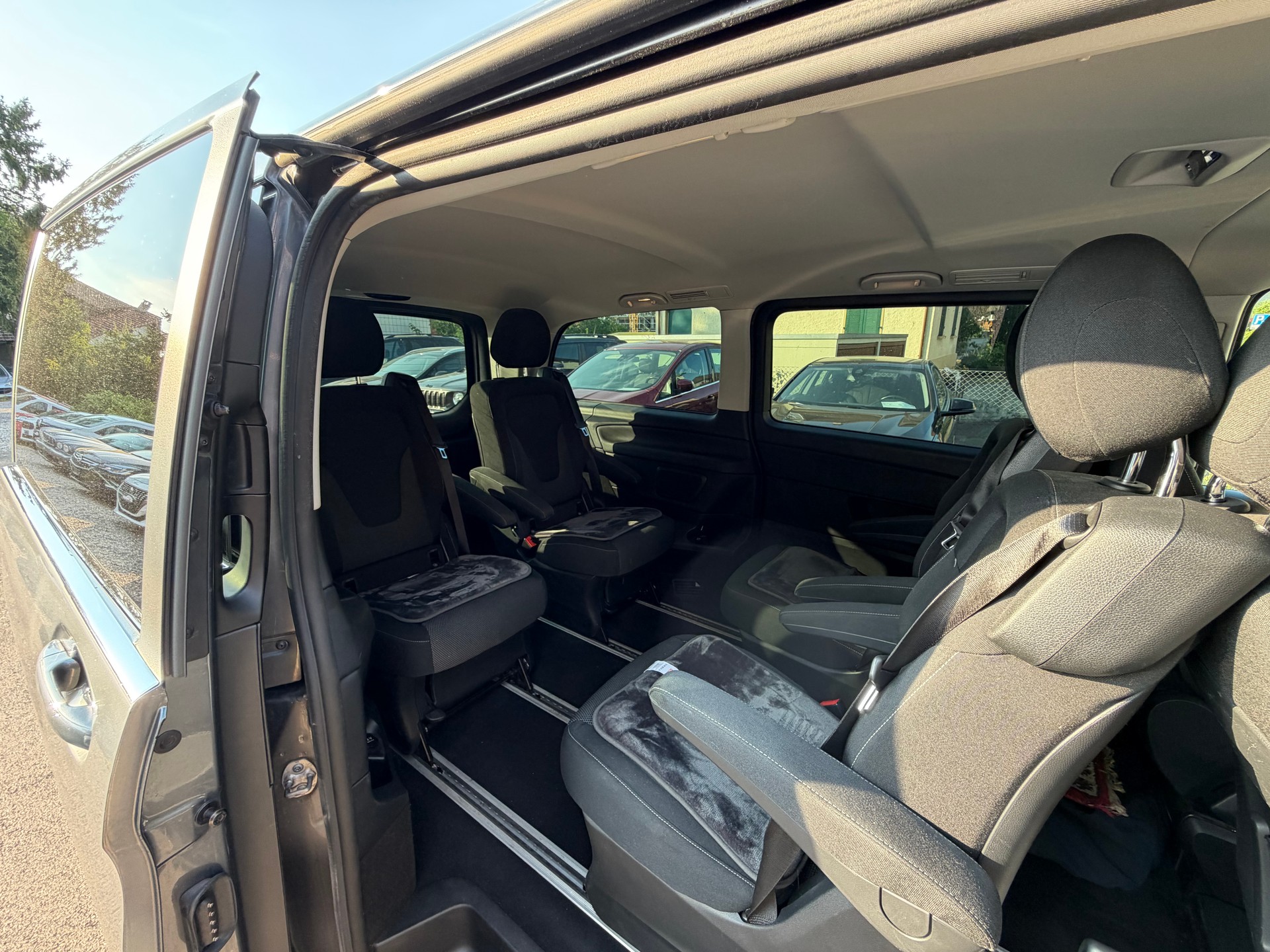 MERCEDES-BENZ V 250 d Blue Tec lang 4Matic 7G-Tronic-image-7