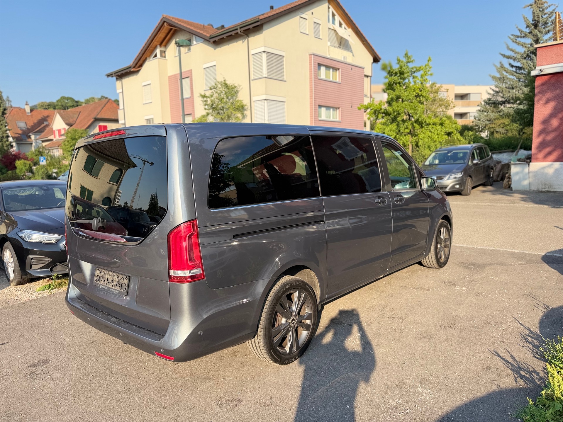 MERCEDES-BENZ V 250 d Blue Tec lang 4Matic 7G-Tronic-image-4
