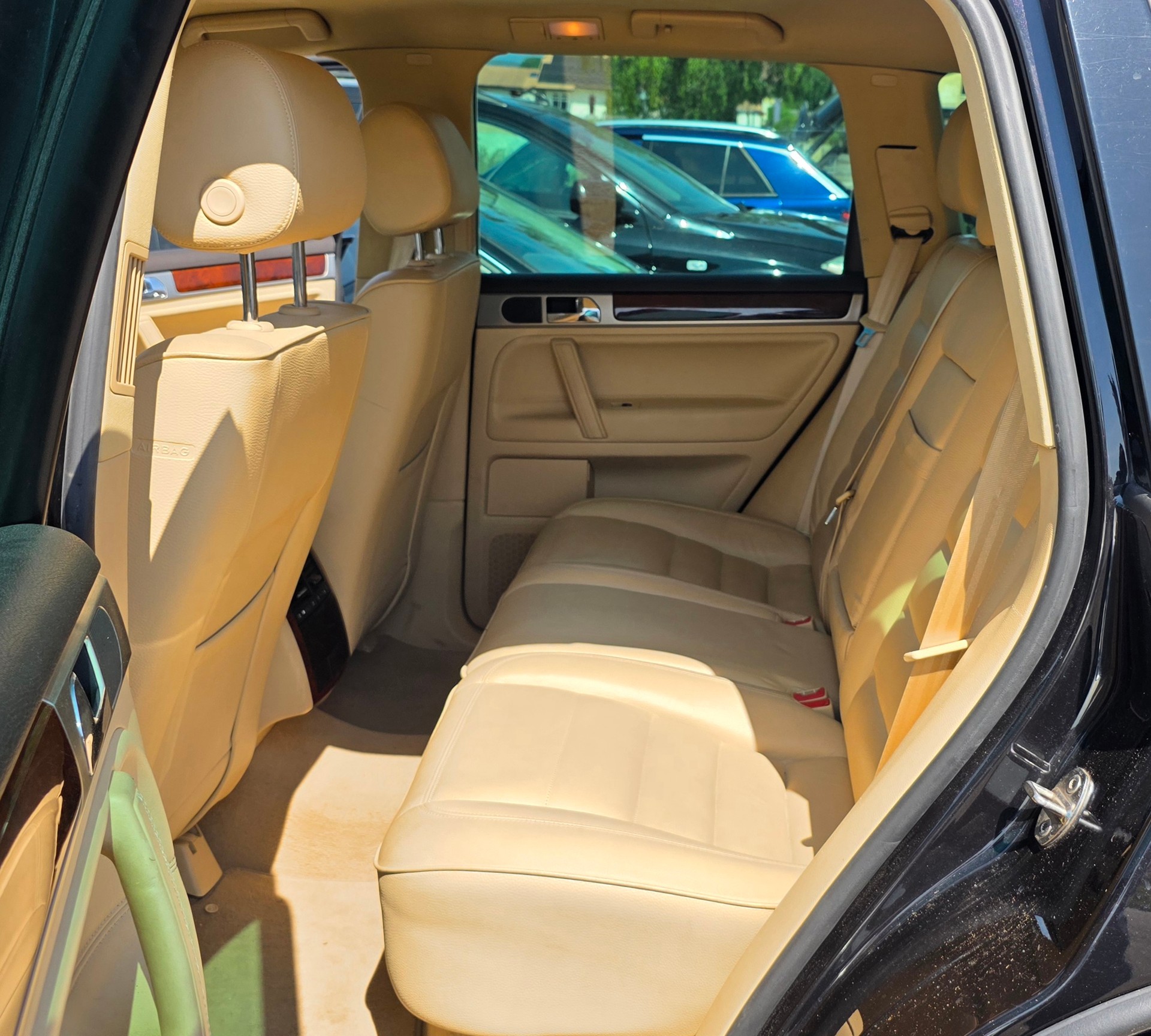 VW Touareg 3.6 V6 FSI Automatic-image-5