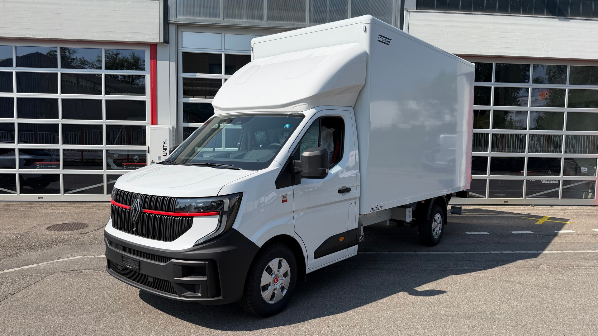 RENAULT Master RedEdition Koffer/Hebebühne-image-0