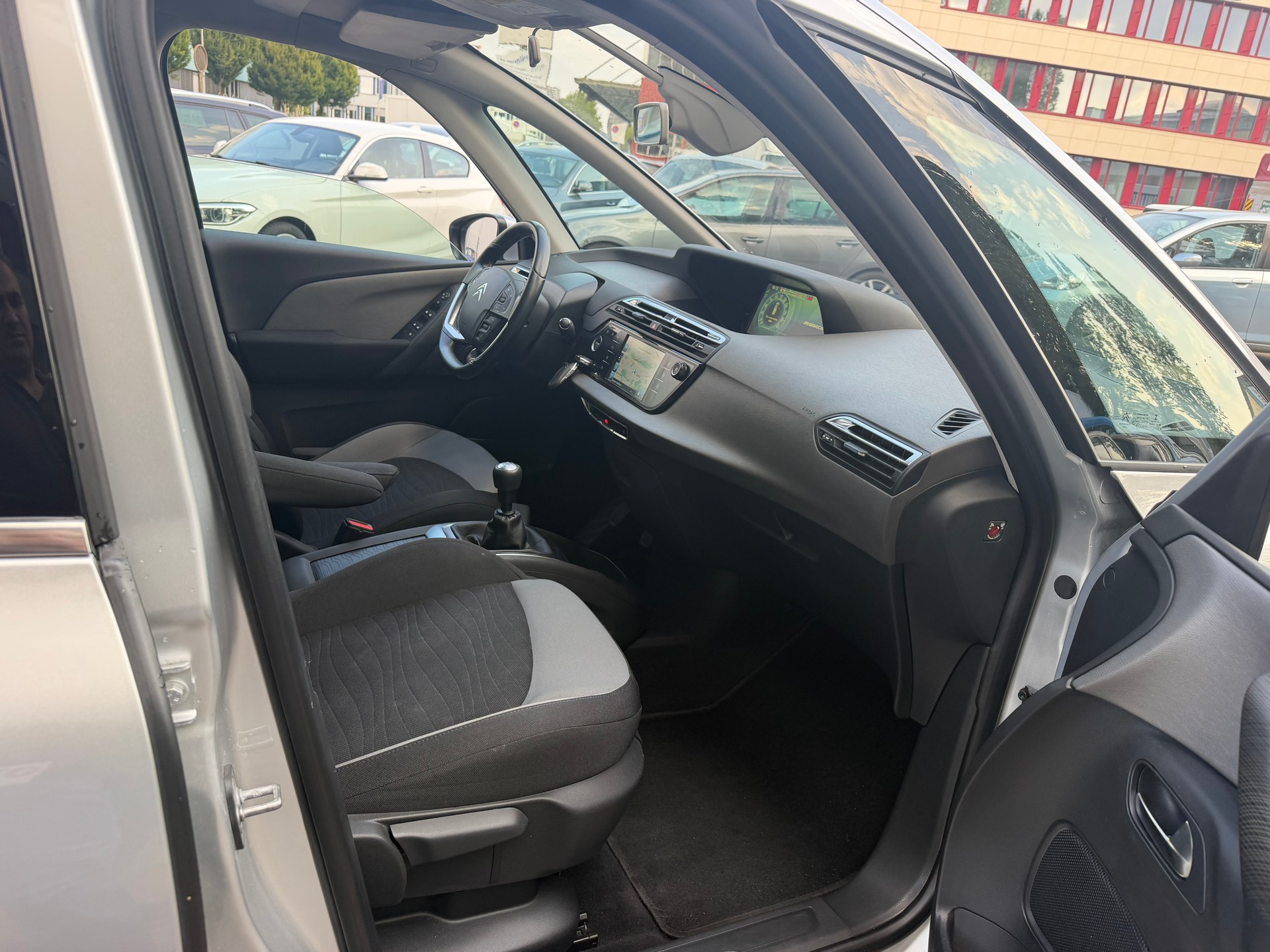 CITROEN Grand C4 Picasso 1.2 Pure Tech Live-image-14